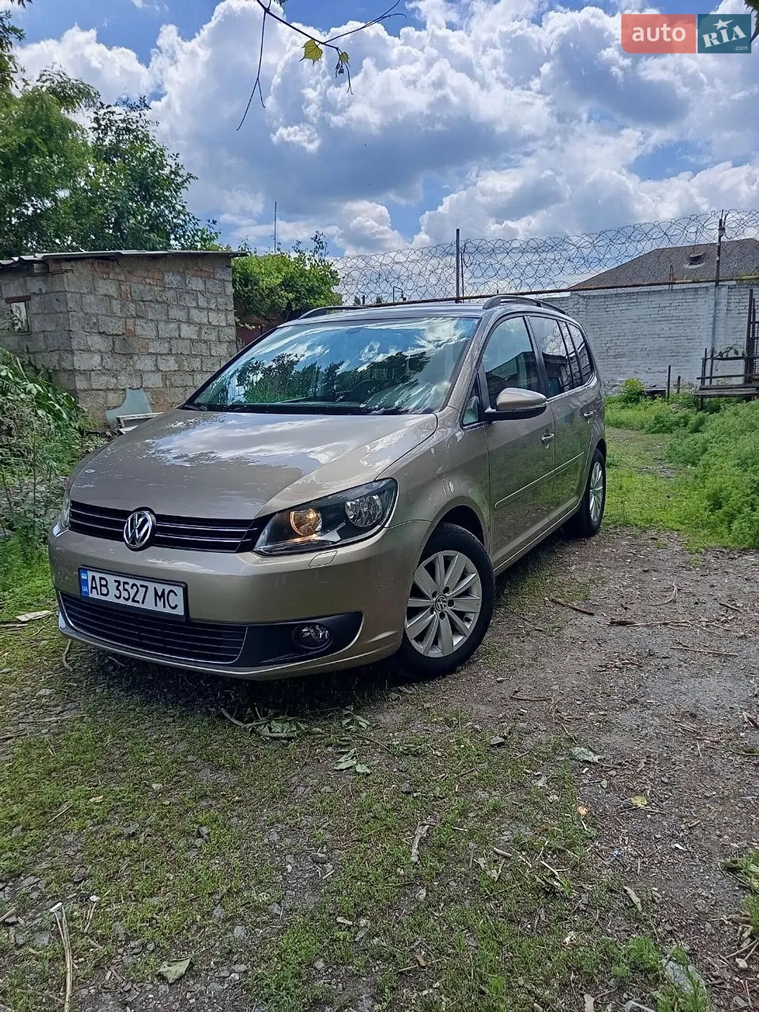 Volkswagen Touran, 2012