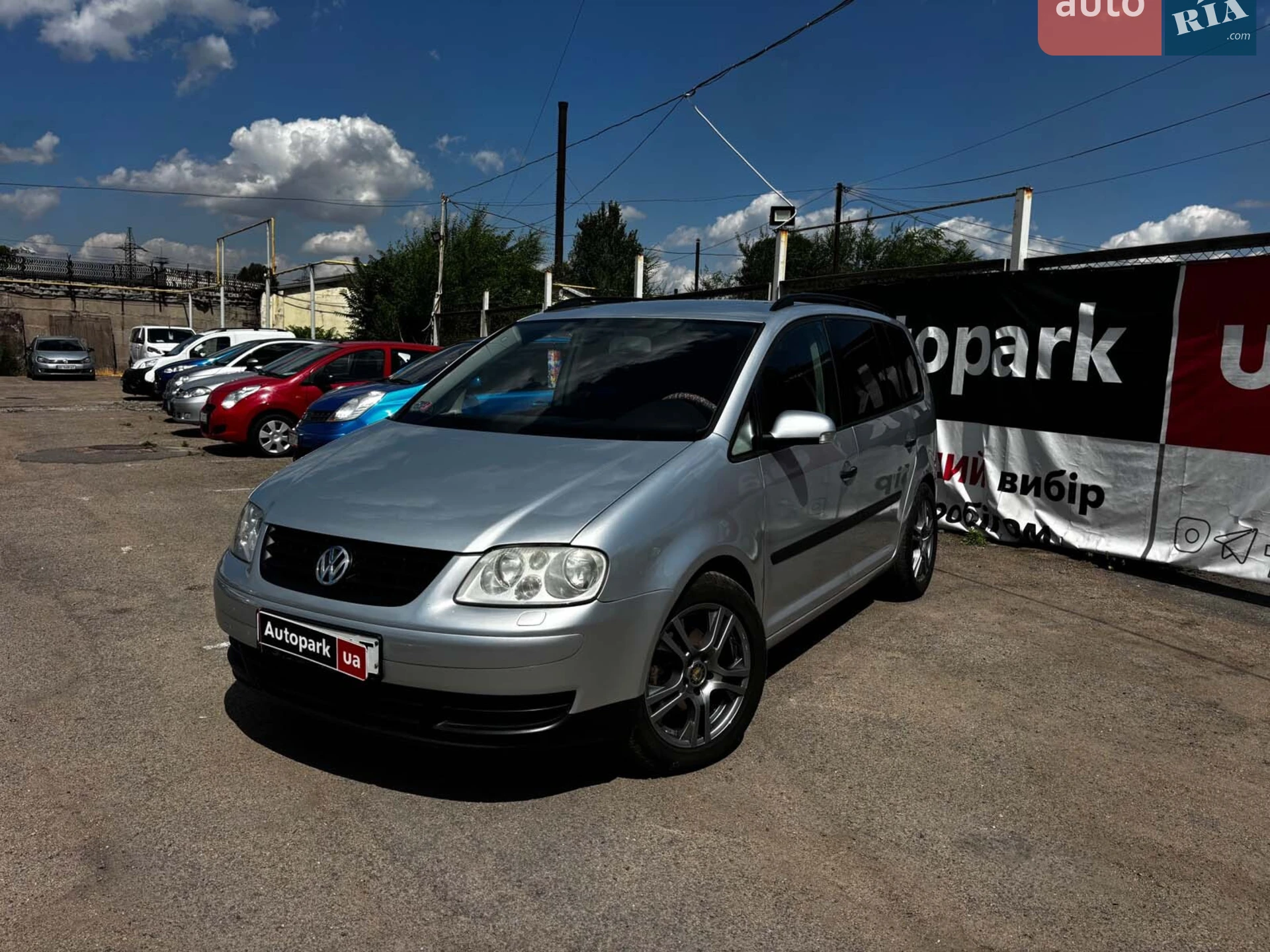 Volkswagen Touran, 2003