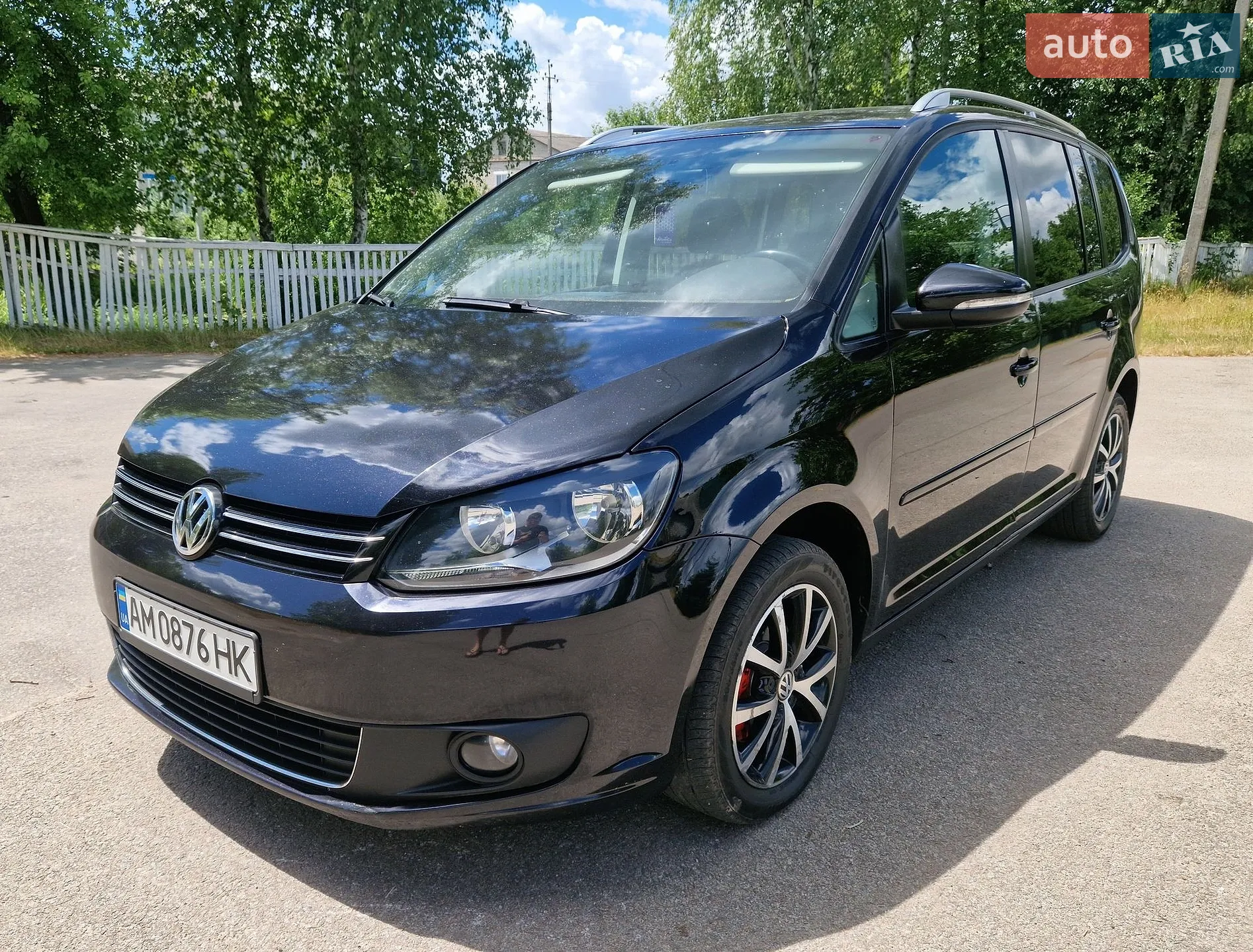 Volkswagen Touran, 2011