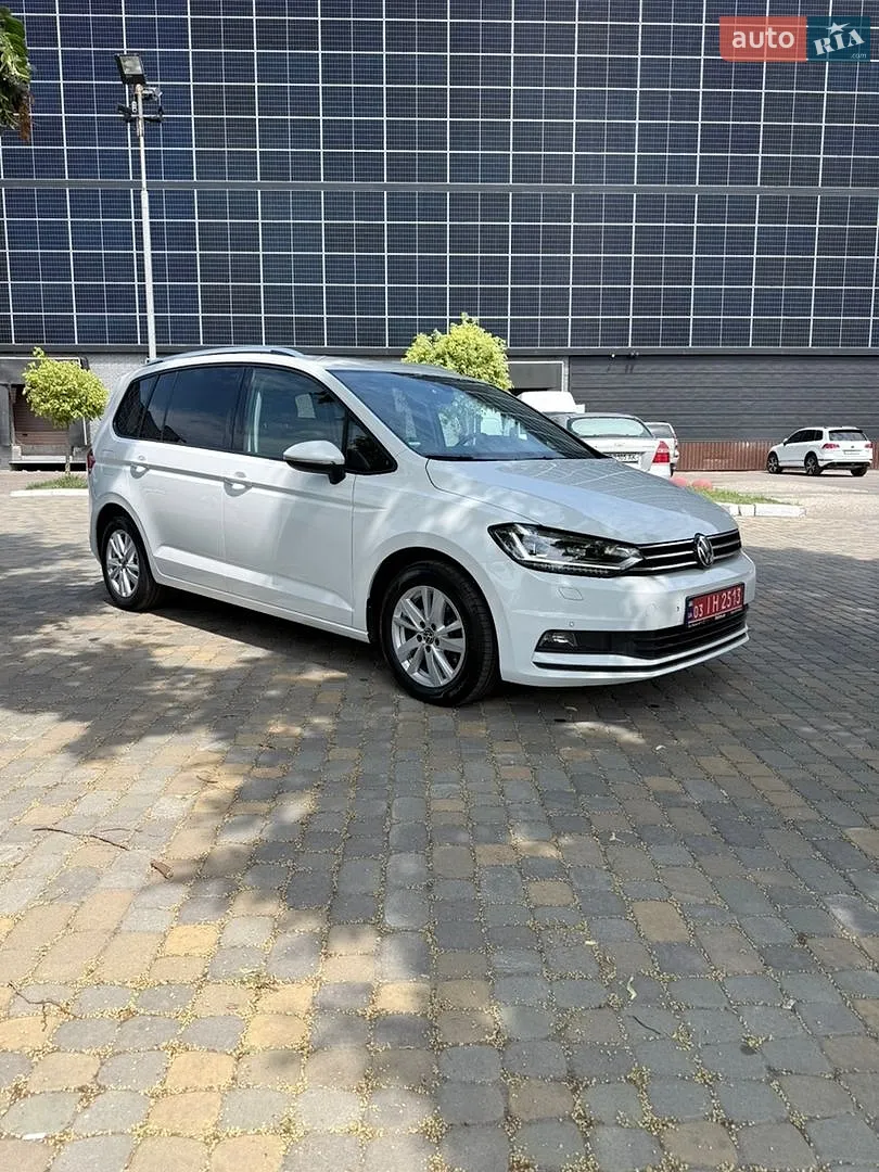 Volkswagen Touran, 2022