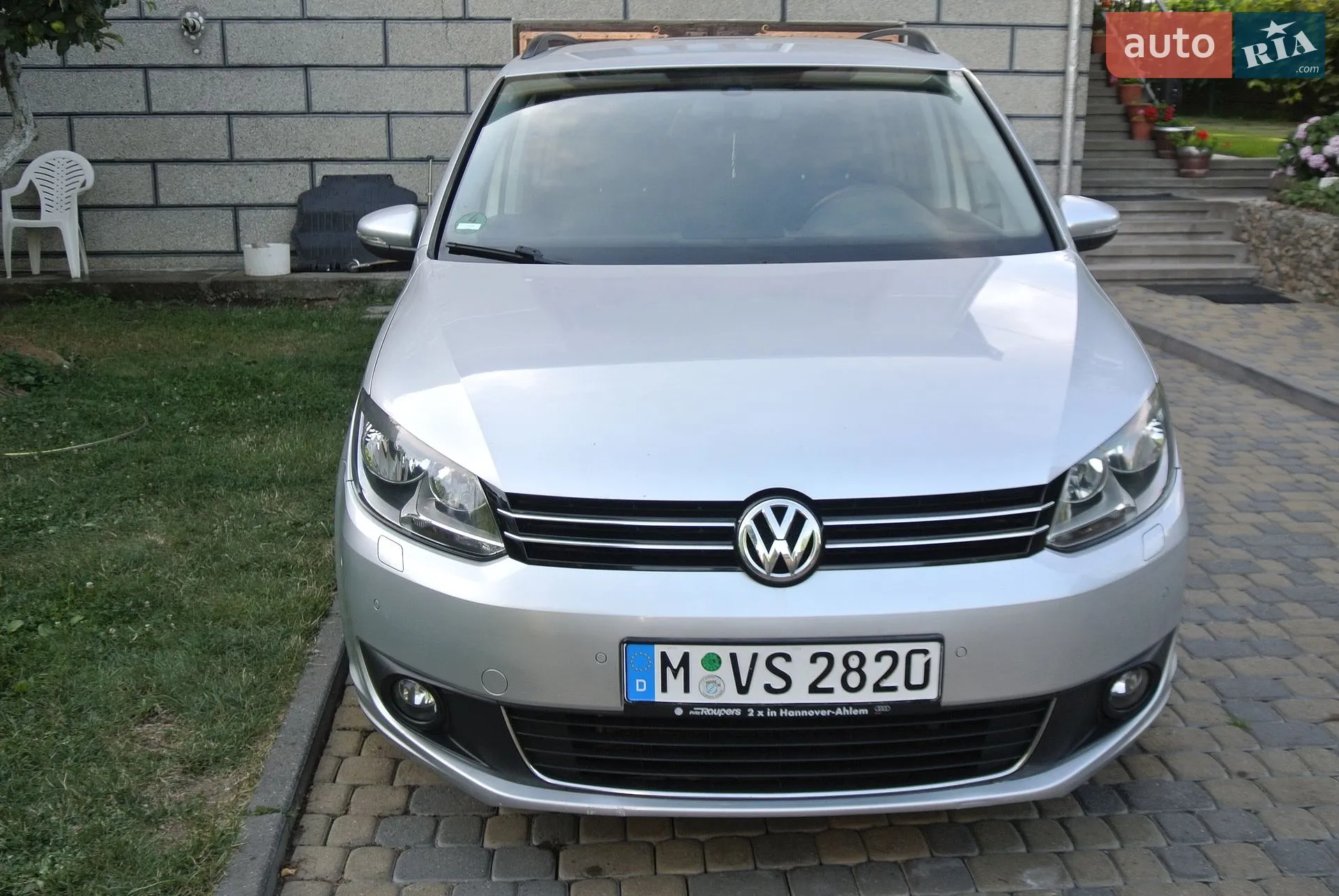 Volkswagen Touran, 2011