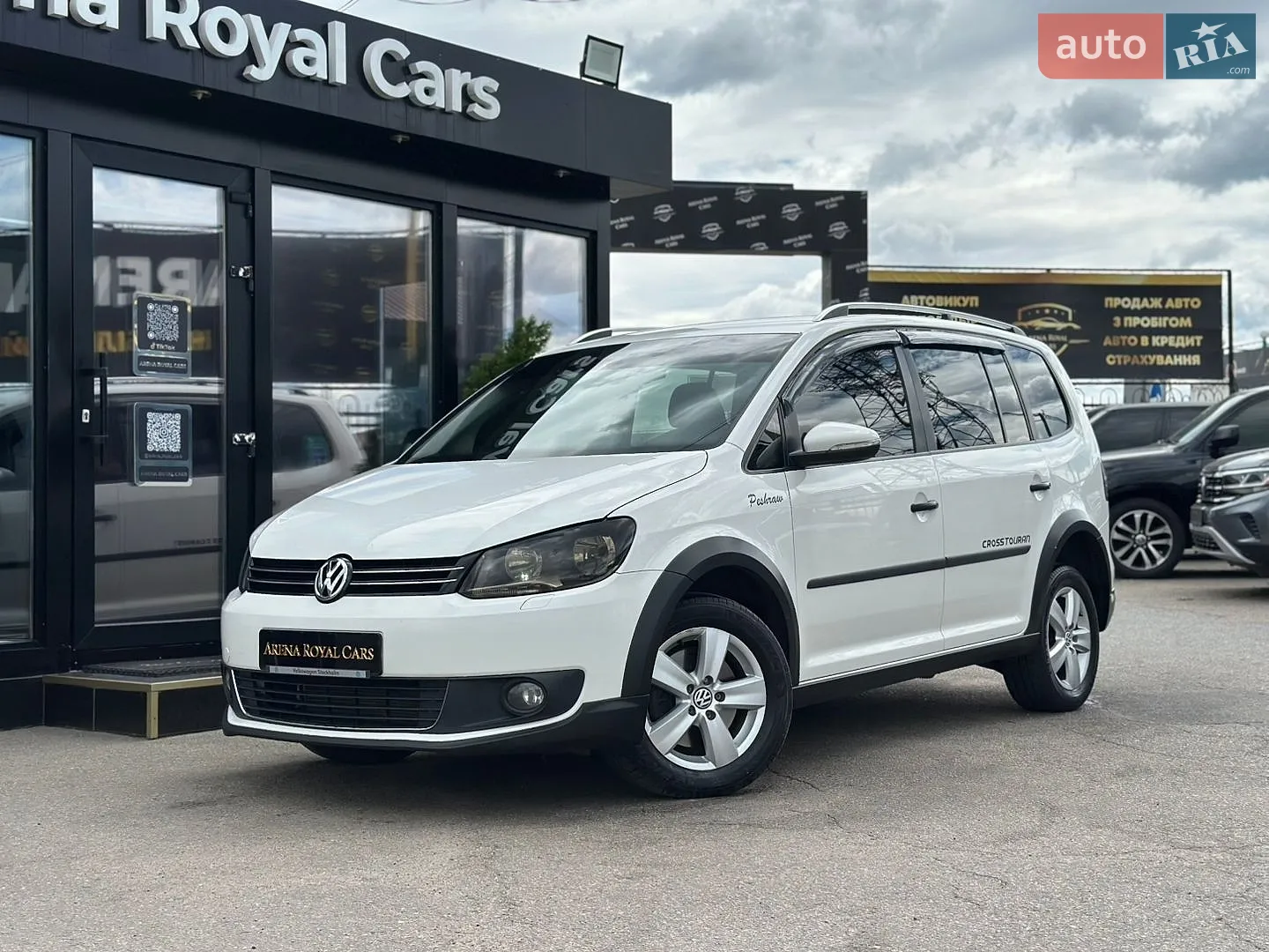 Volkswagen Touran, 2011