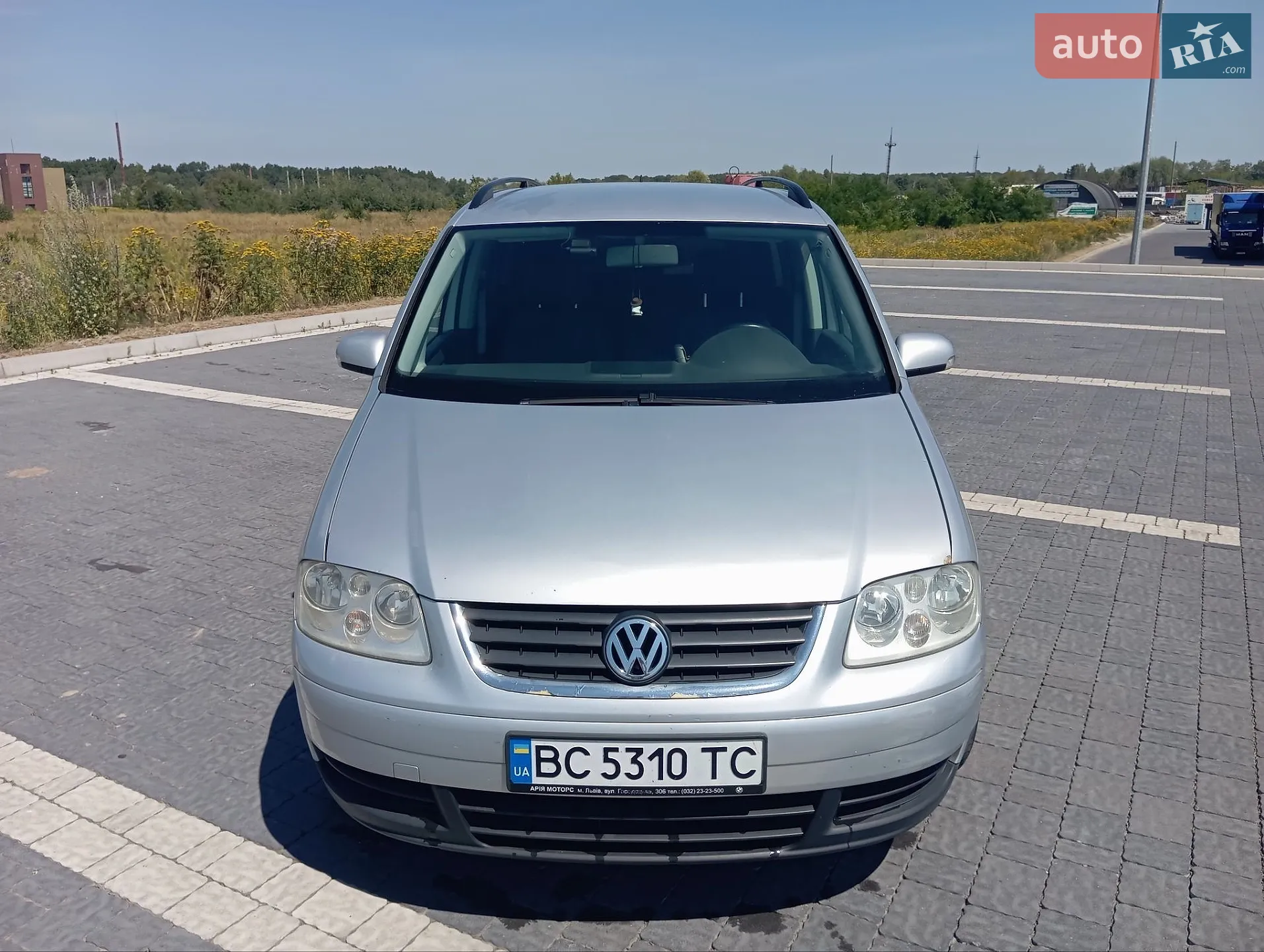 Volkswagen Touran, 2004