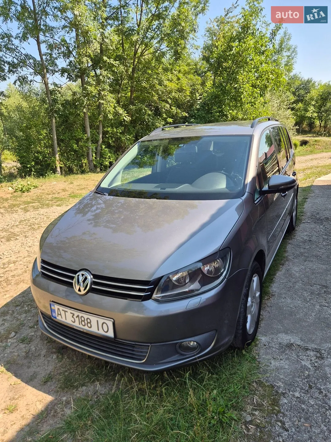Volkswagen Touran, 2011