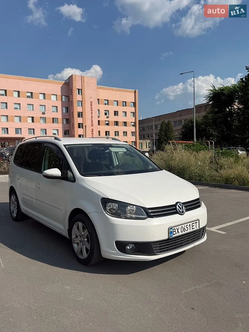 Volkswagen Touran, 2012