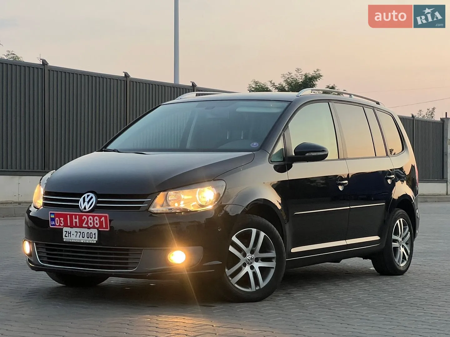Volkswagen Touran, 2011