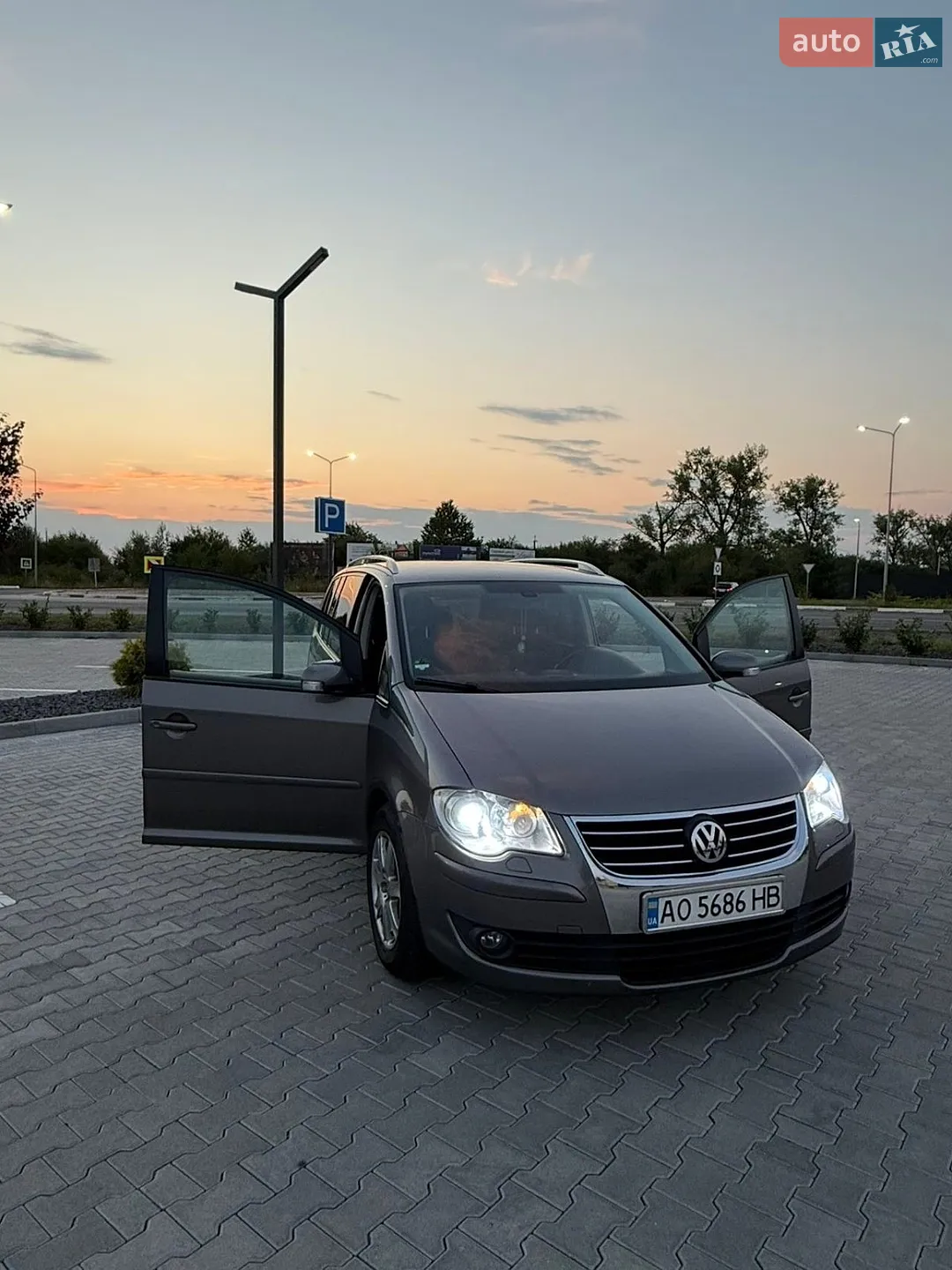 Volkswagen Touran, 2008