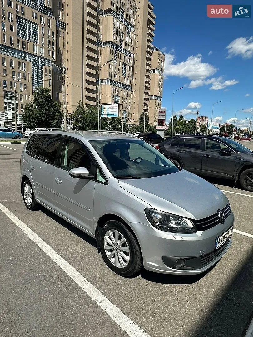 Volkswagen Touran, 2013