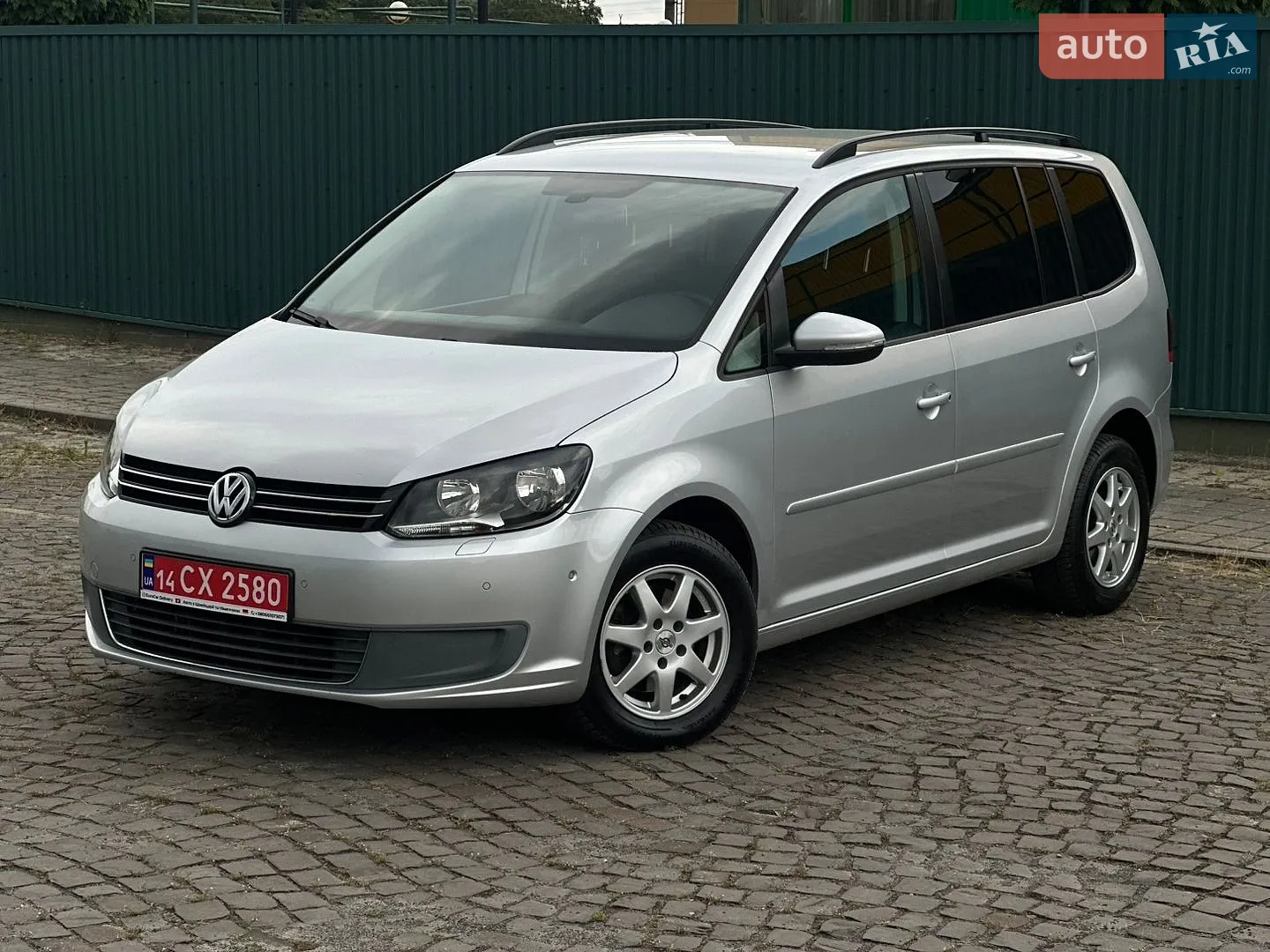 Volkswagen Touran, 2010