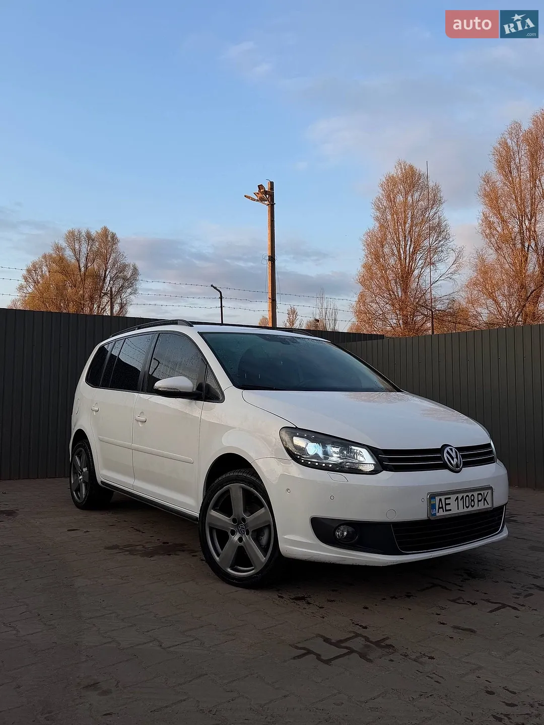 Volkswagen Touran, 2012
