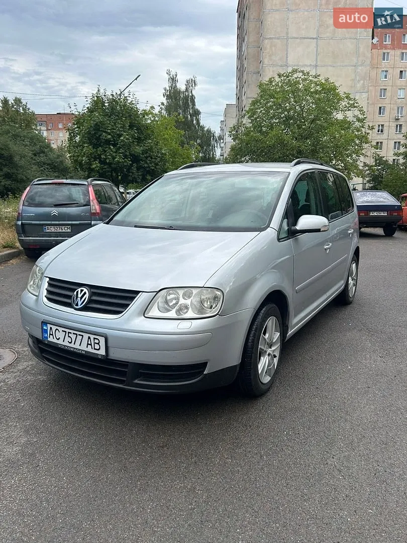 Volkswagen Touran, 2005
