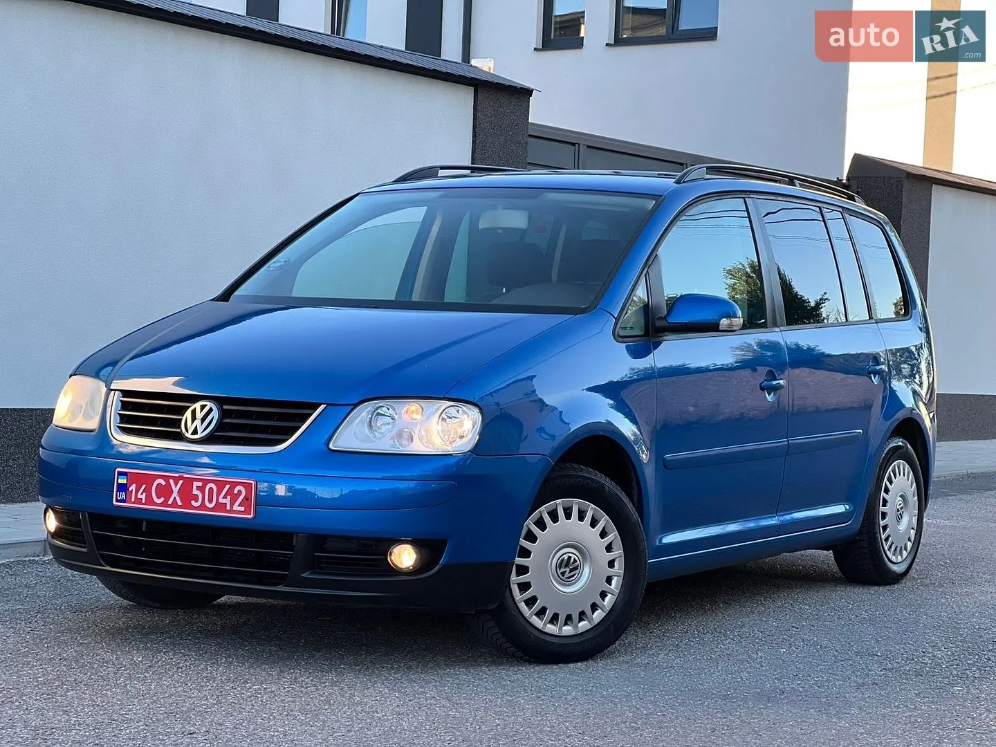 Volkswagen Touran, 2004