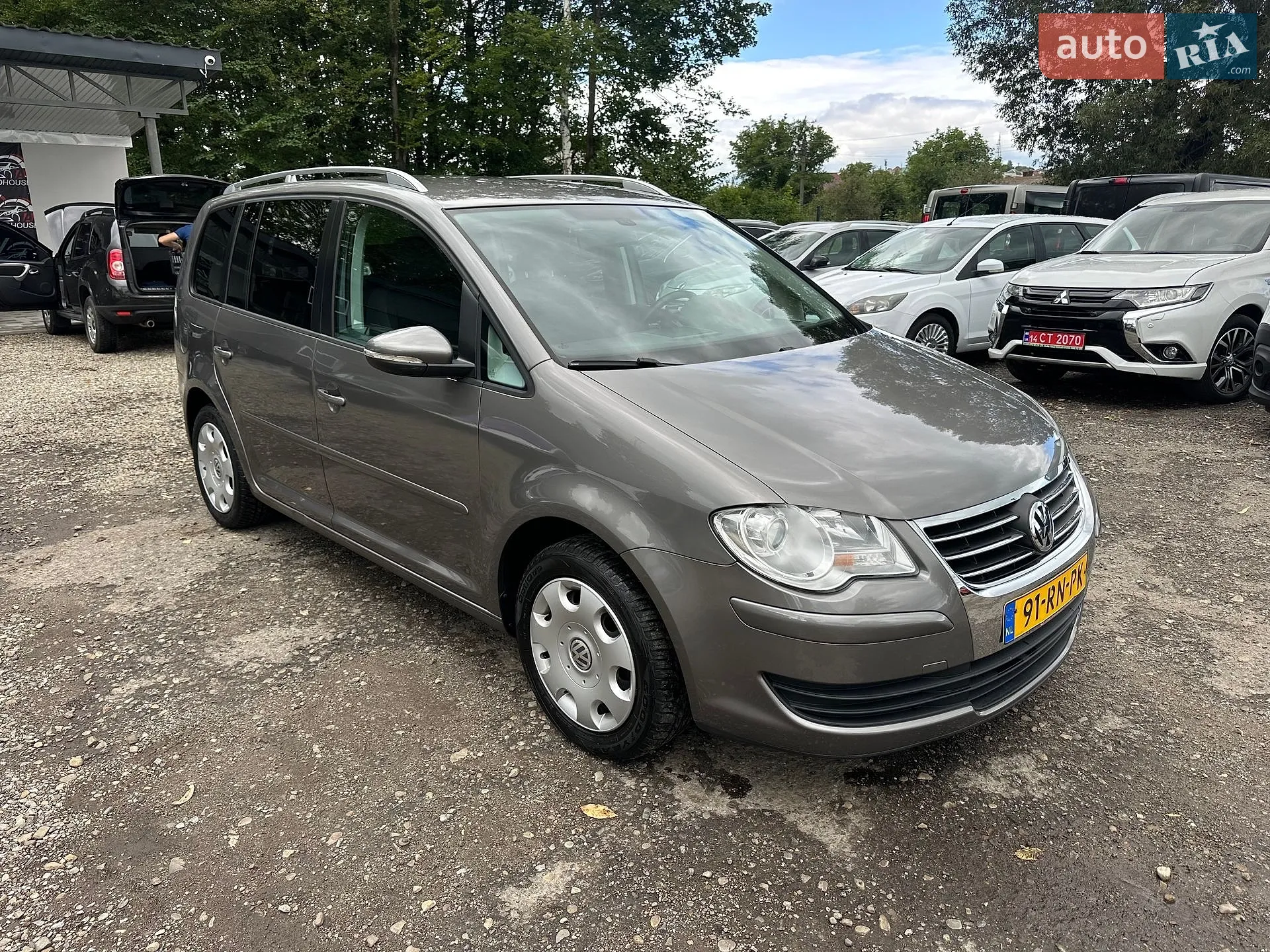 Volkswagen Touran, 2010