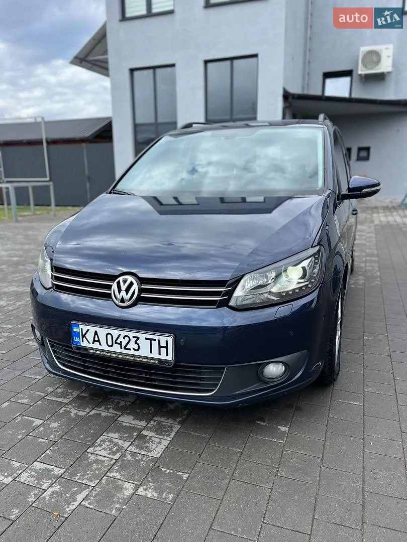 Volkswagen Touran, 2012