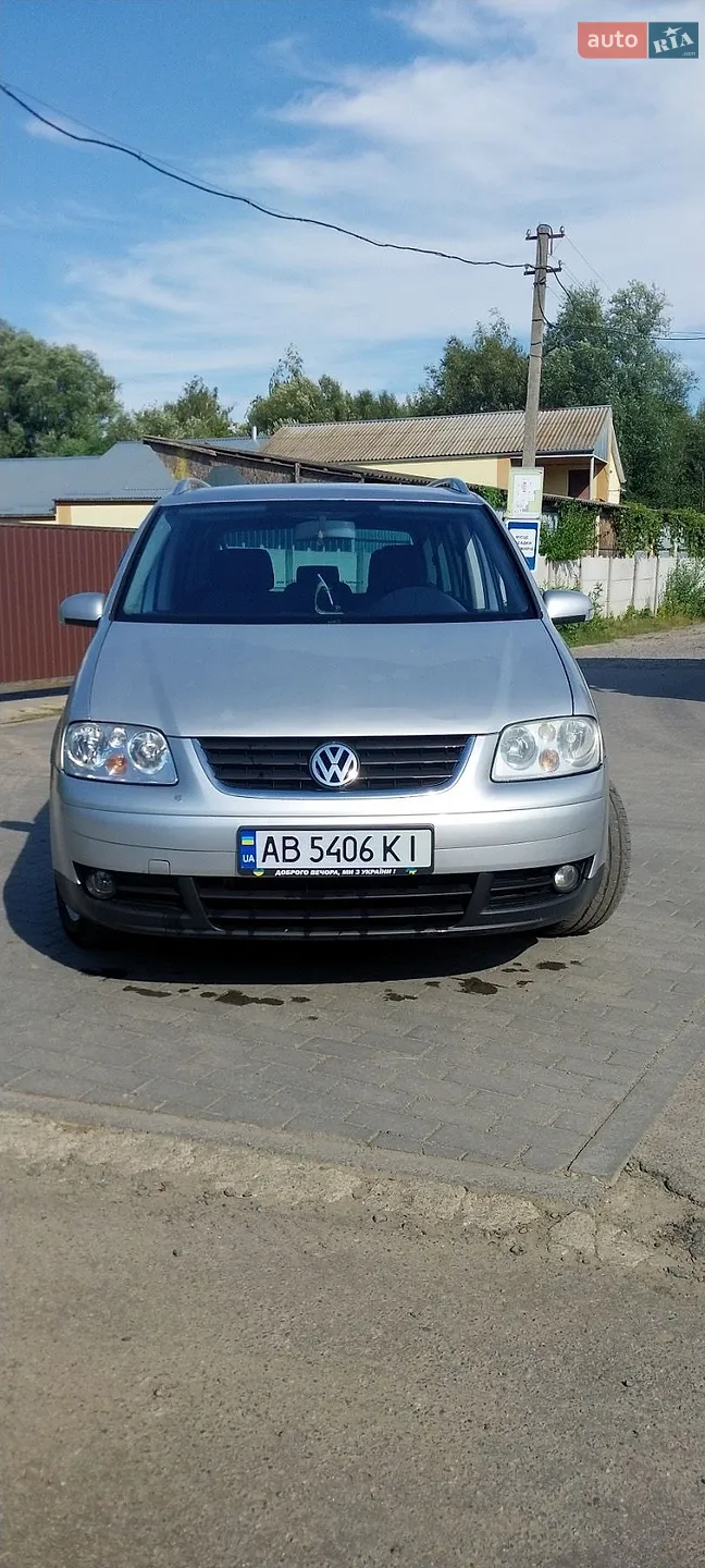 Volkswagen Touran, 2004