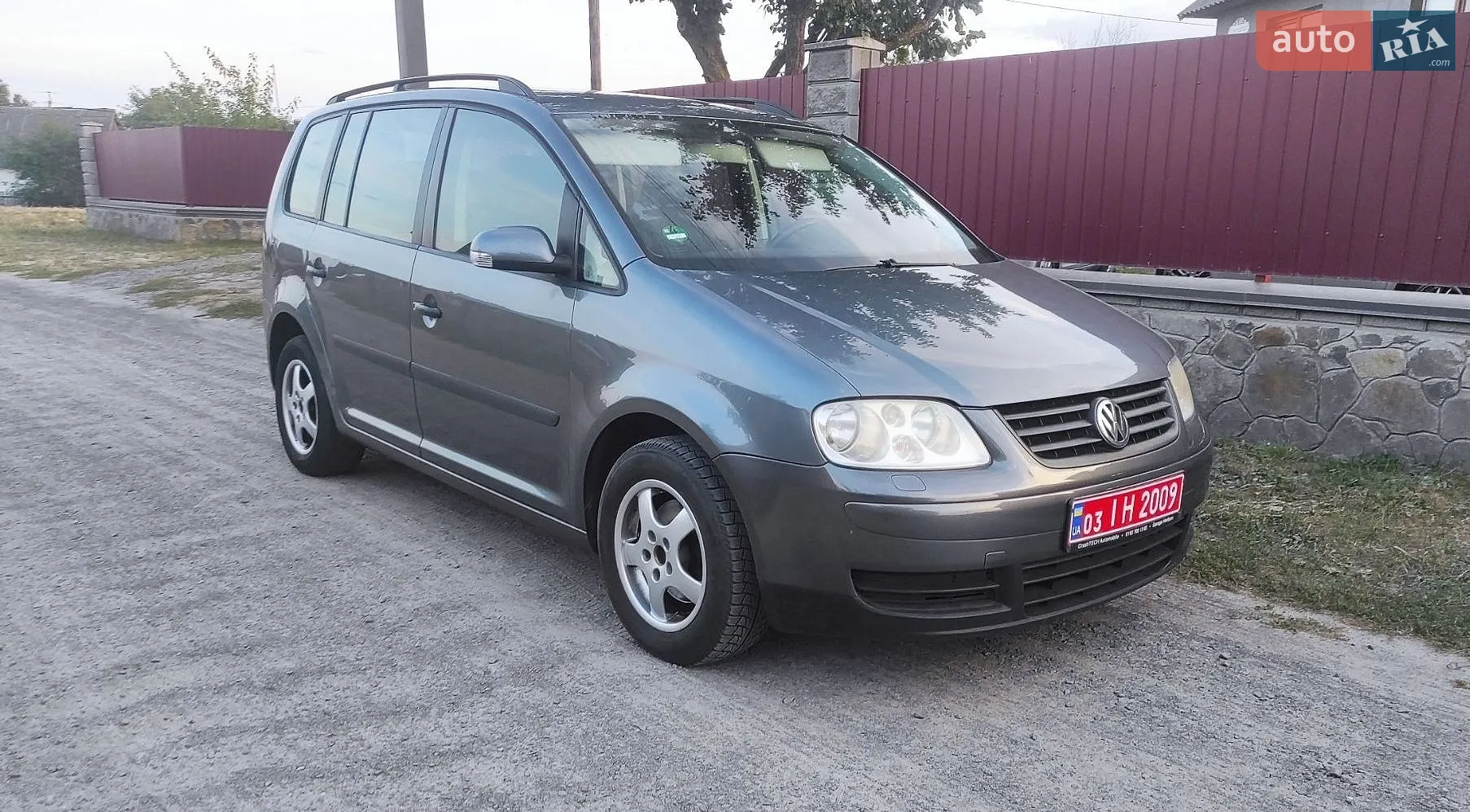 Volkswagen Touran, 2004