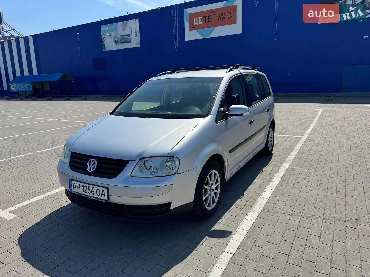 Volkswagen Touran, 2004