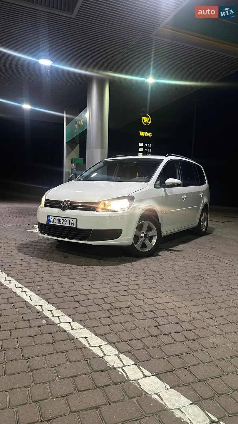 Volkswagen Touran, 2011