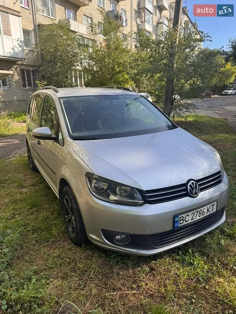 Volkswagen Touran, 2013