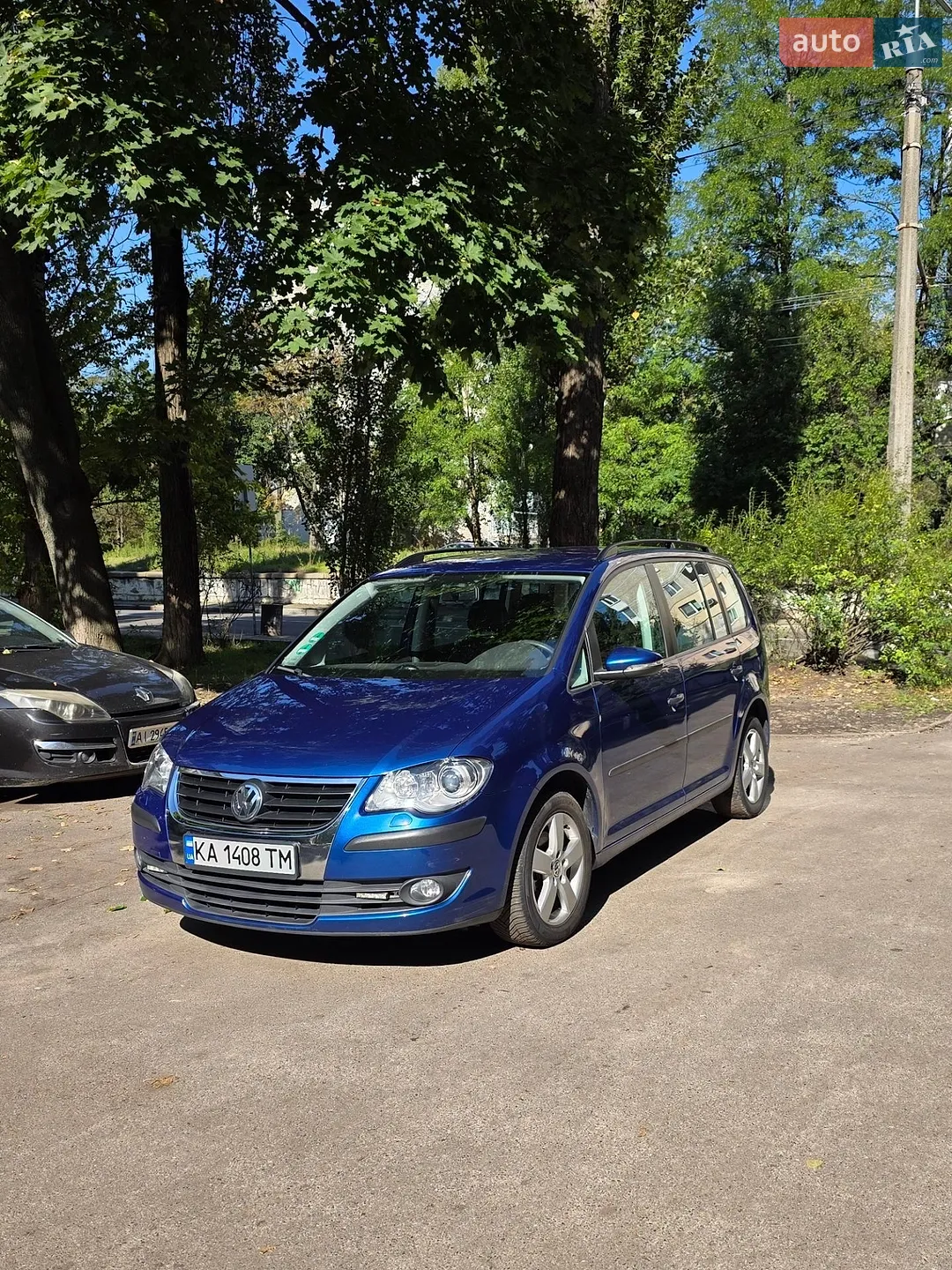 Volkswagen Touran, 2010