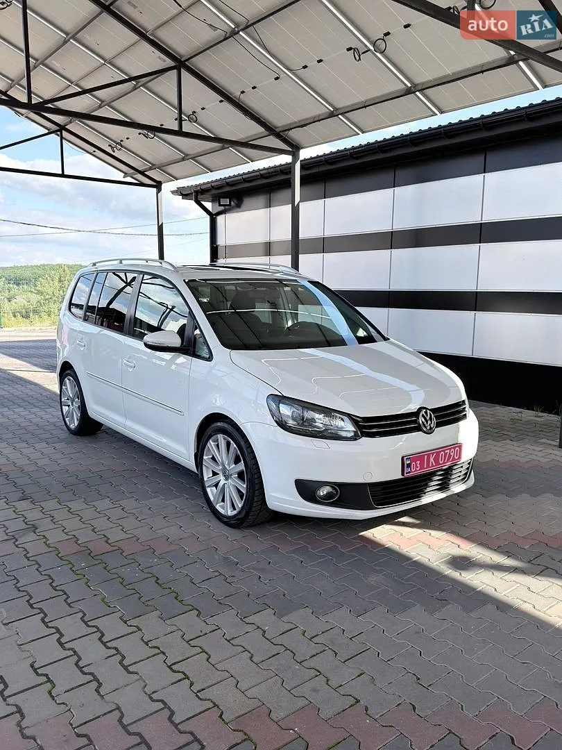 Volkswagen Touran, 2012