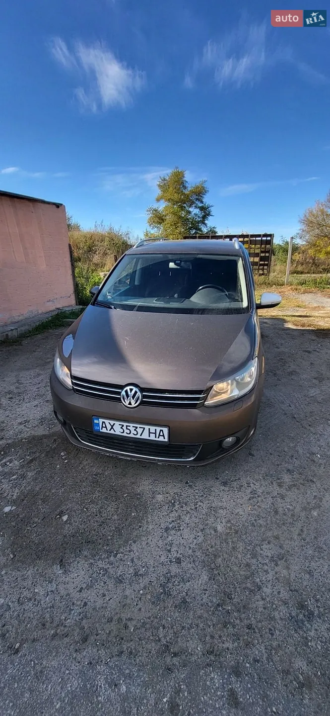 Volkswagen Touran, 2013