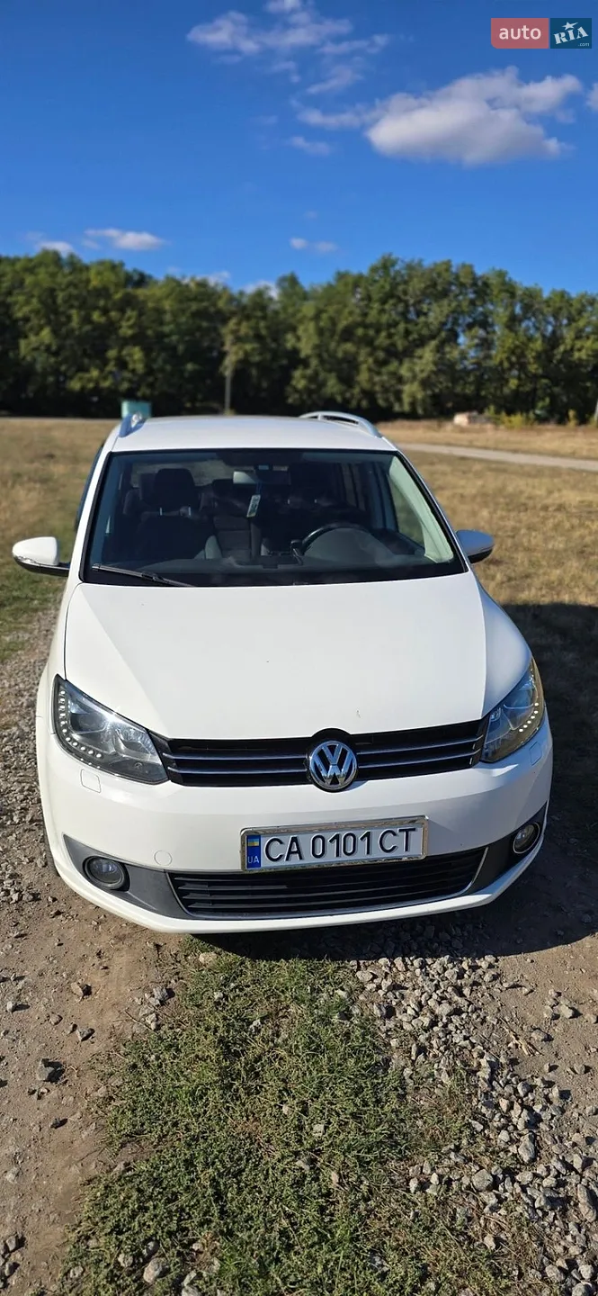 Volkswagen Touran, 2012