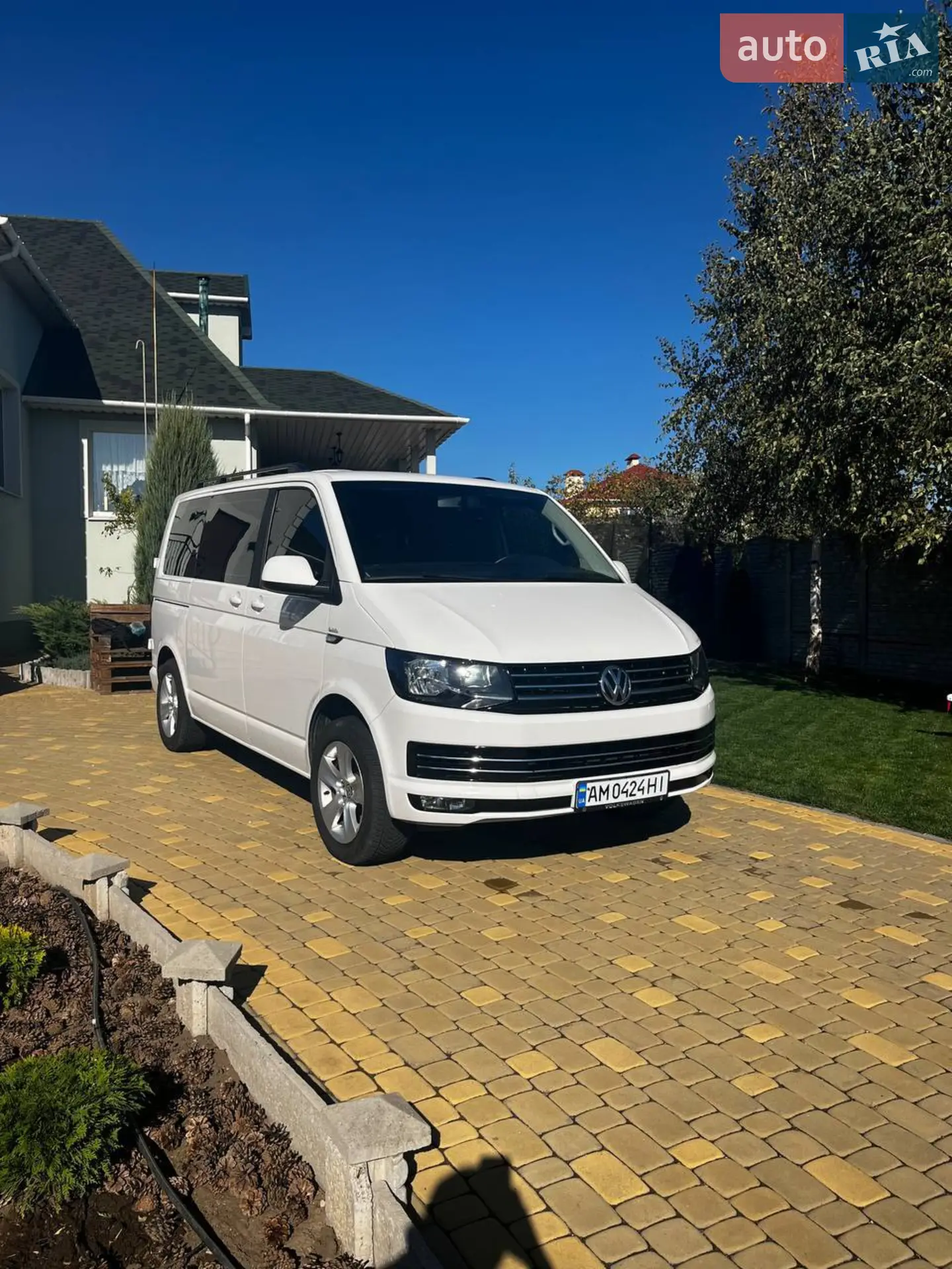 Volkswagen Transporter 2018 — 1