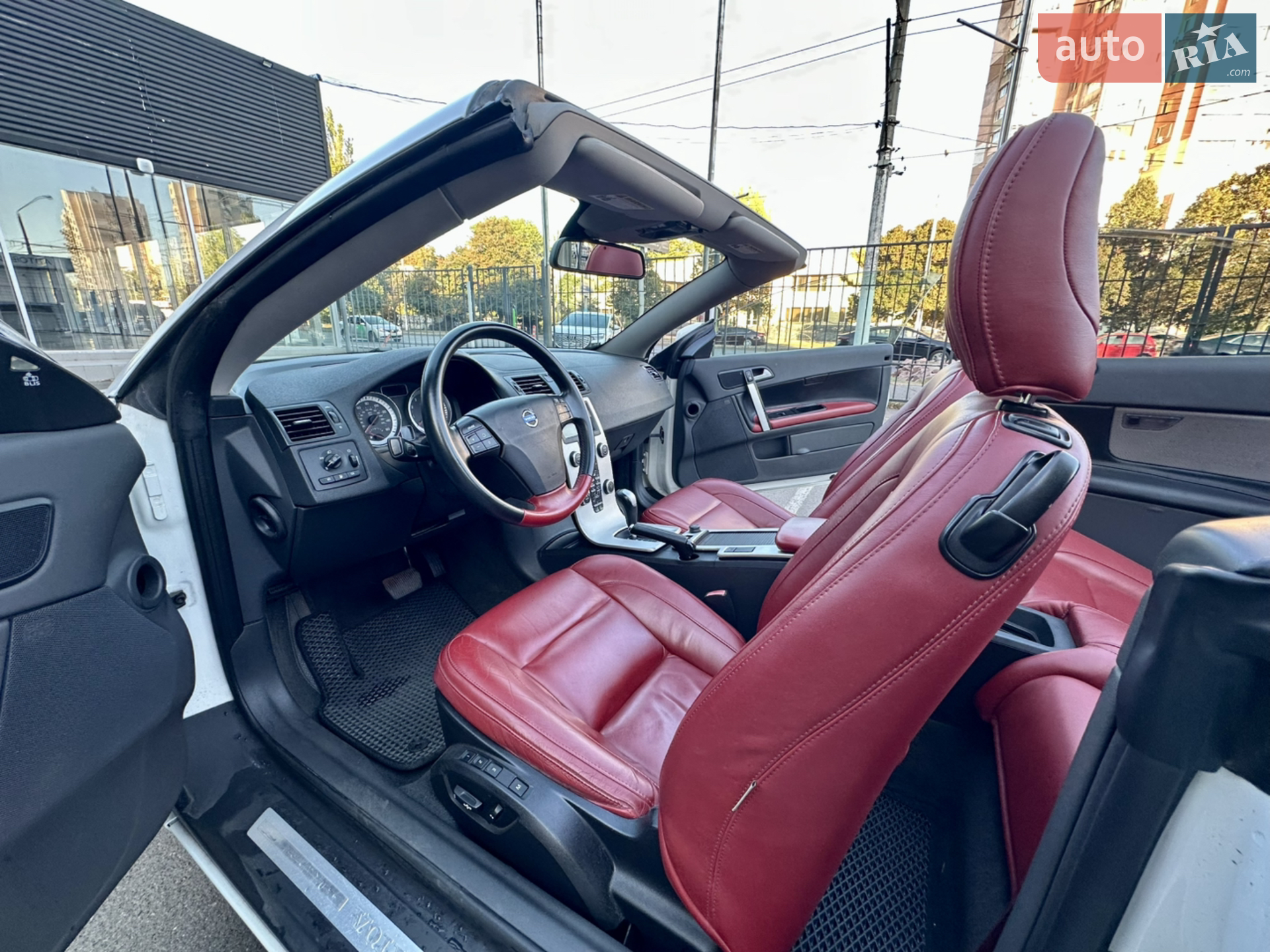 Volvo C70, 2010