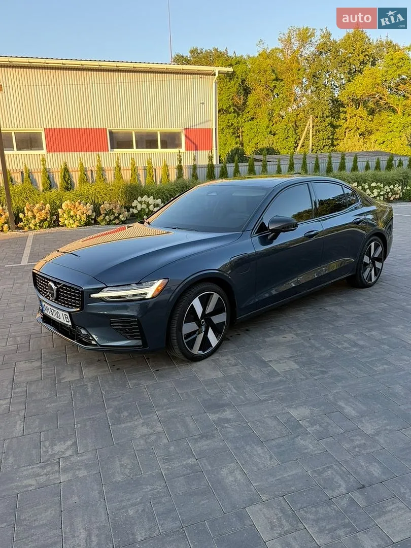 Volvo S60, 2023