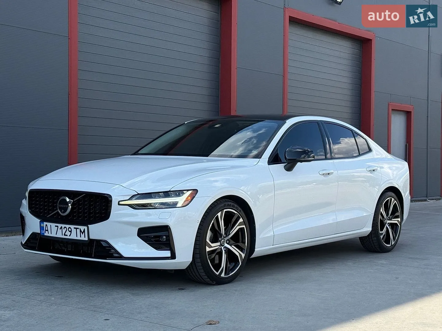 Volvo S60, 2023