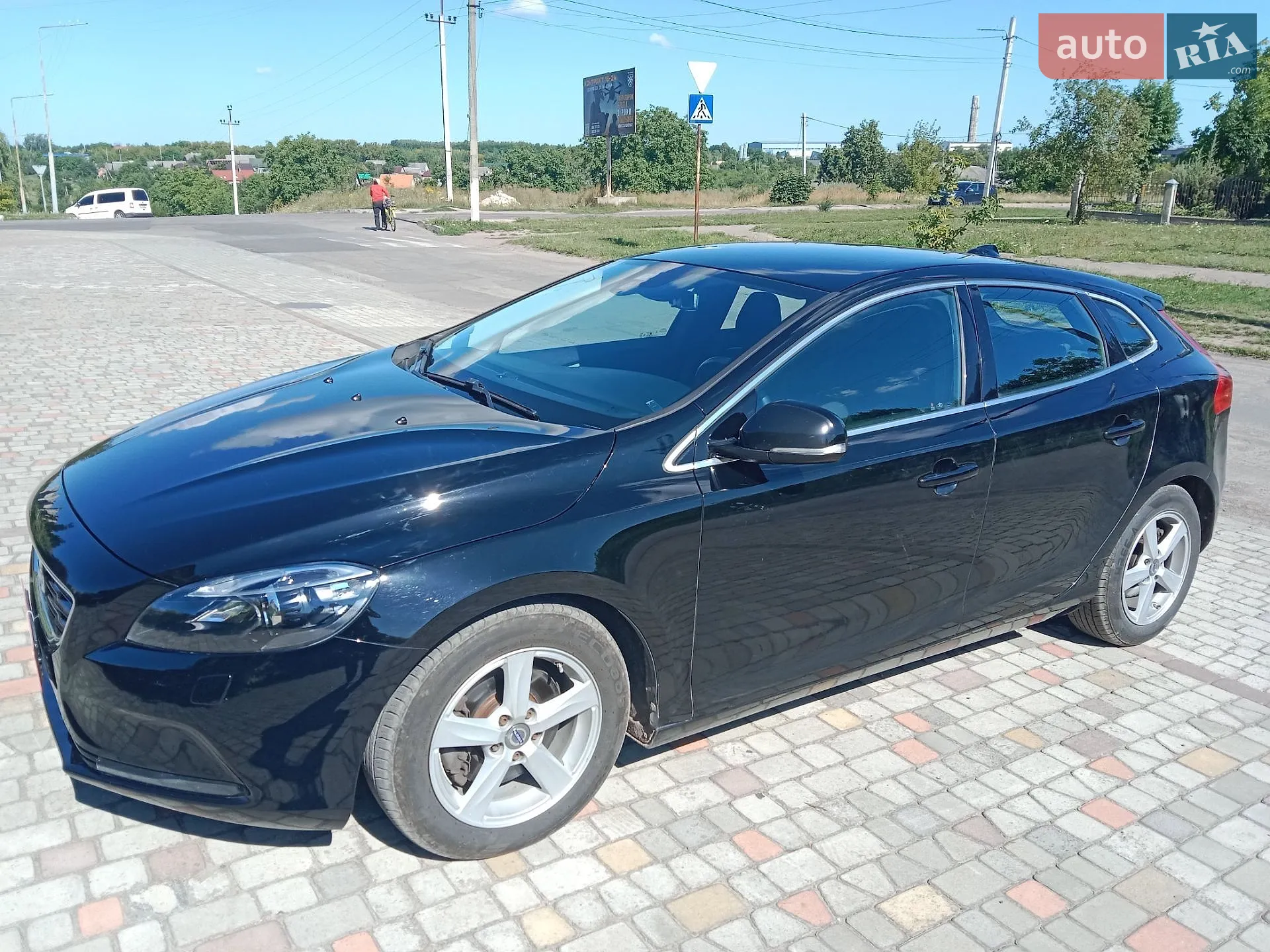 Volvo V40, 2014
