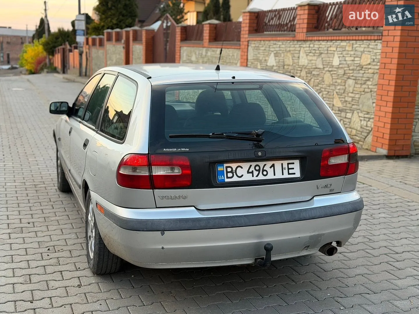 Volvo V40, 2000