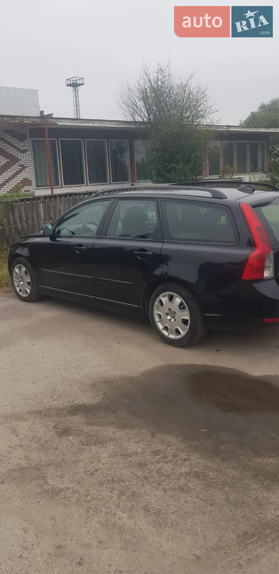 Volvo V50 2010 — 1