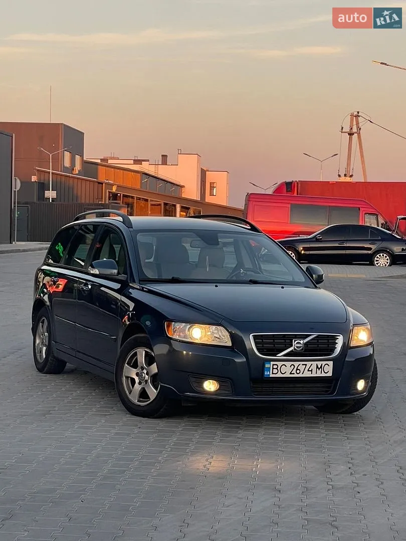 Volvo V50, 2010
