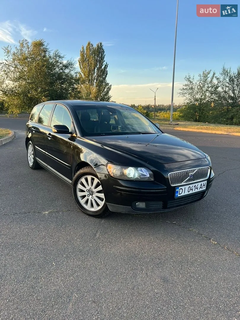 Volvo V50, 2005