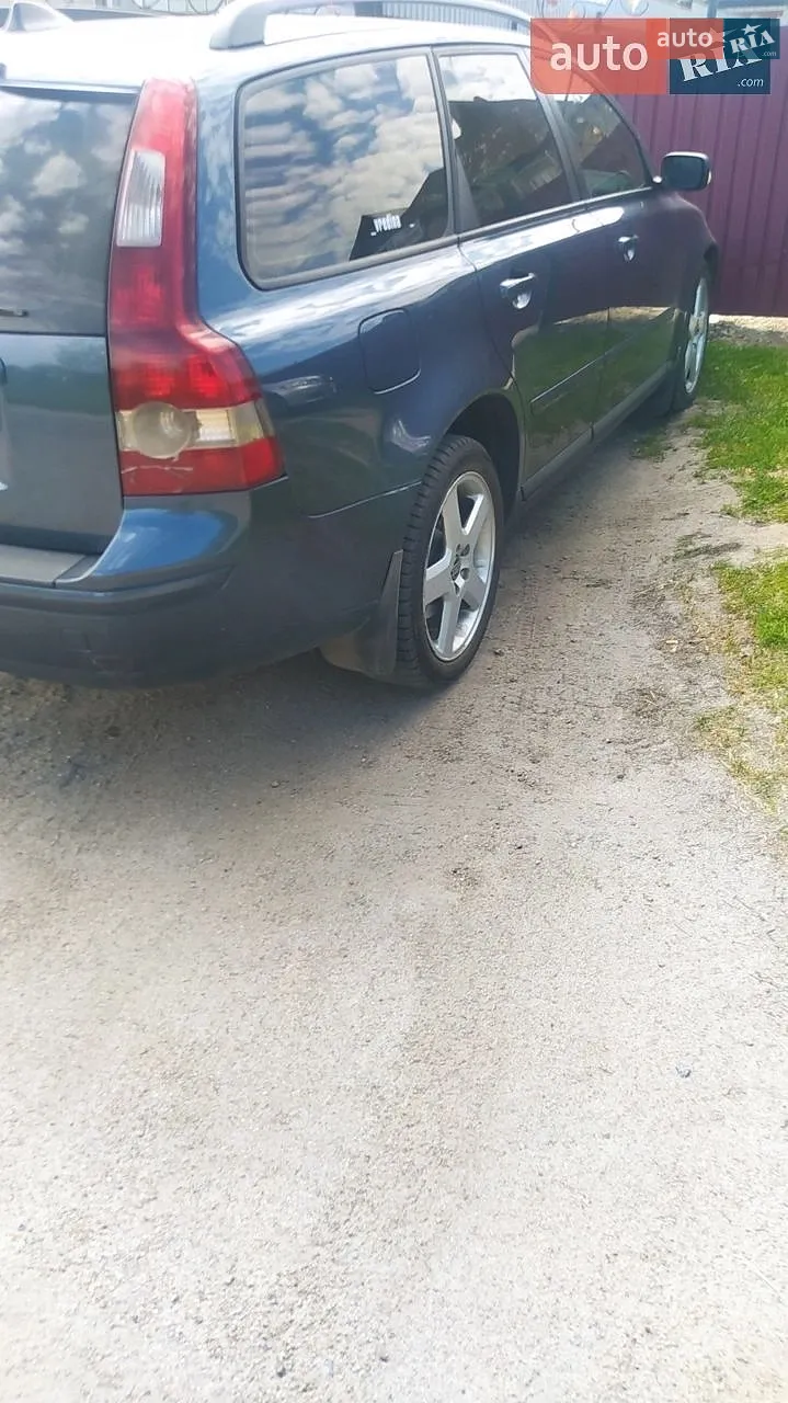 Volvo V50, 2005