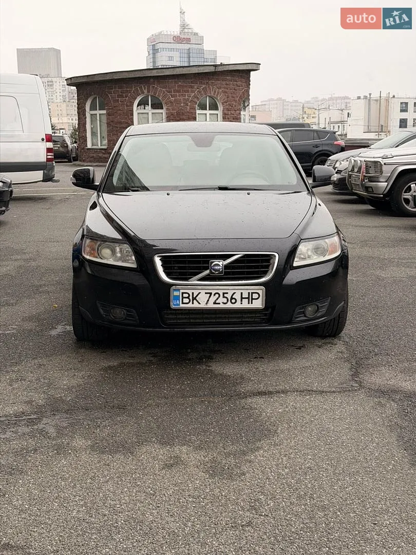 Volvo V50, 2010