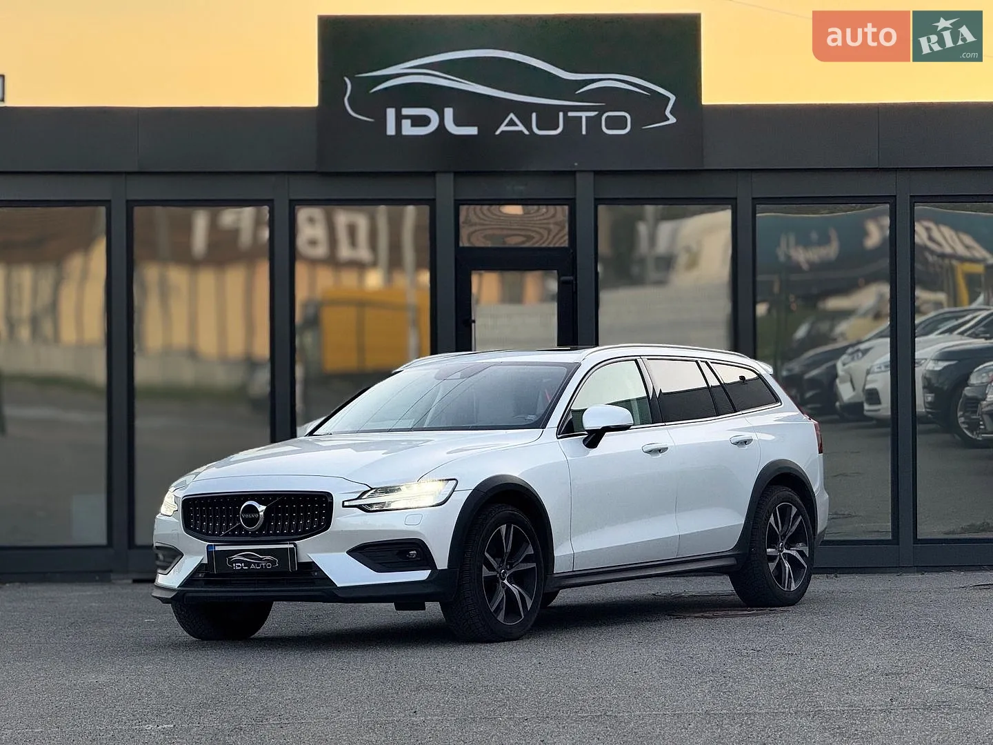 Volvo V60 Cross Country 2020 — 1