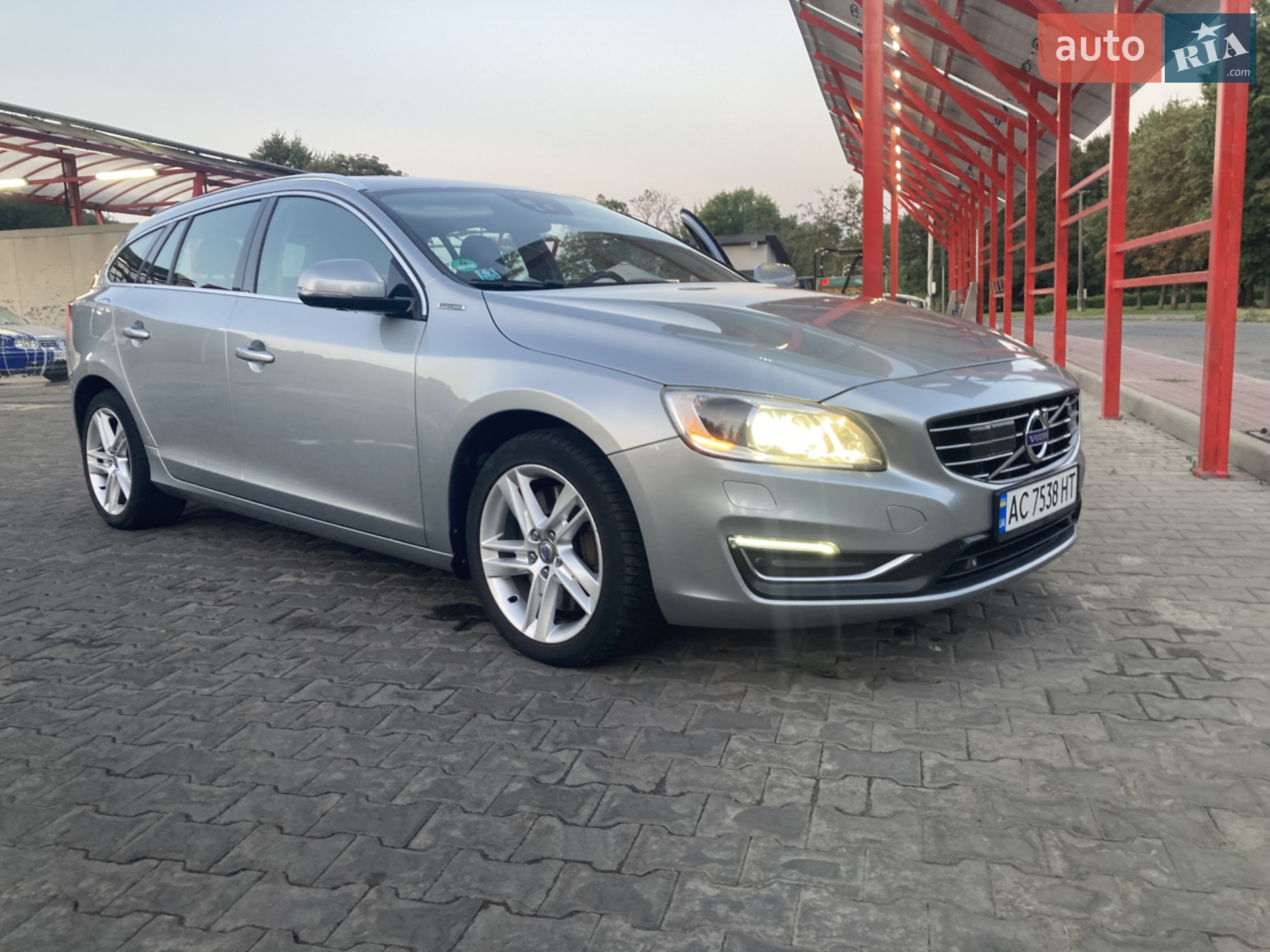 Volvo V60, 2013