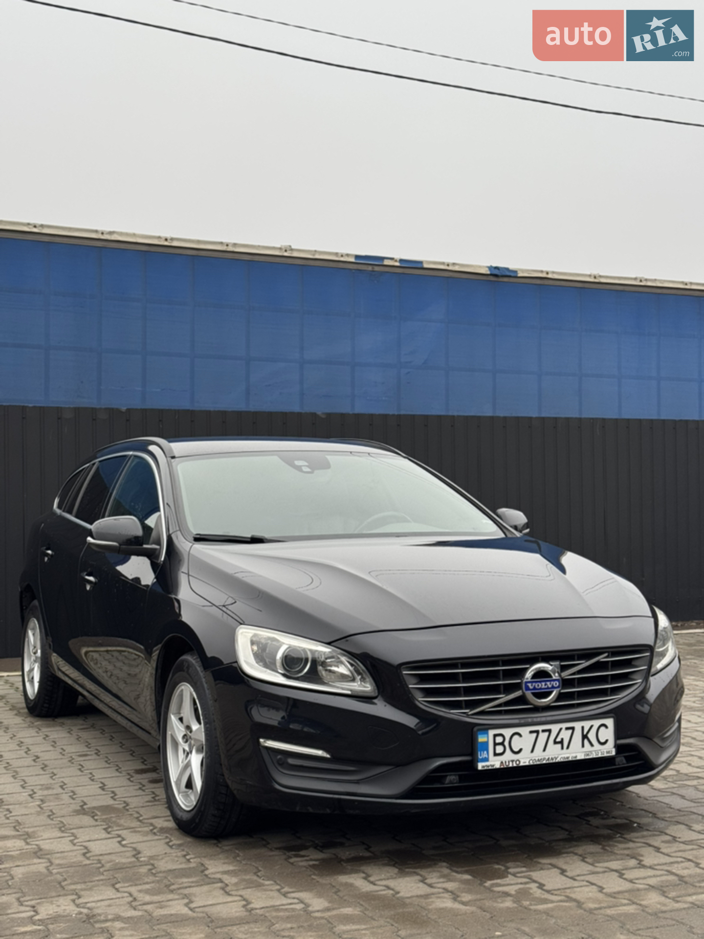 Volvo V60 2015 — 1
