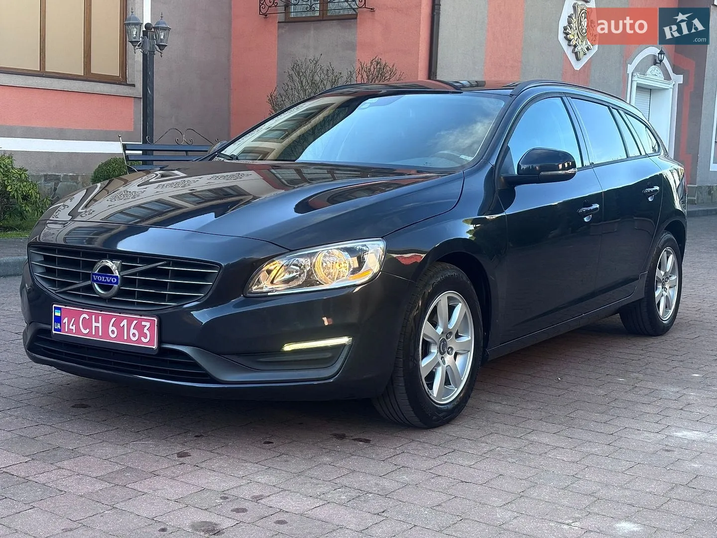 Volvo V60, 2015