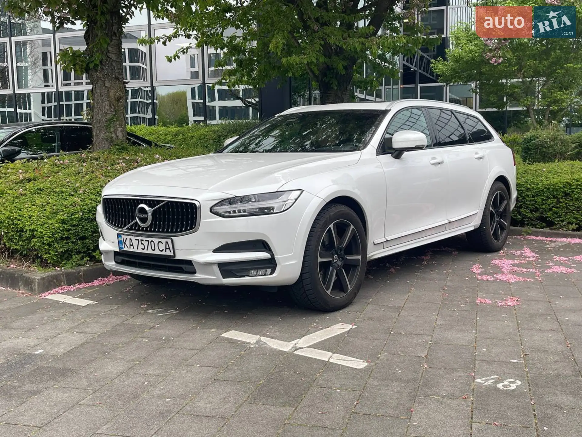 Volvo V90 Cross Country, 2017