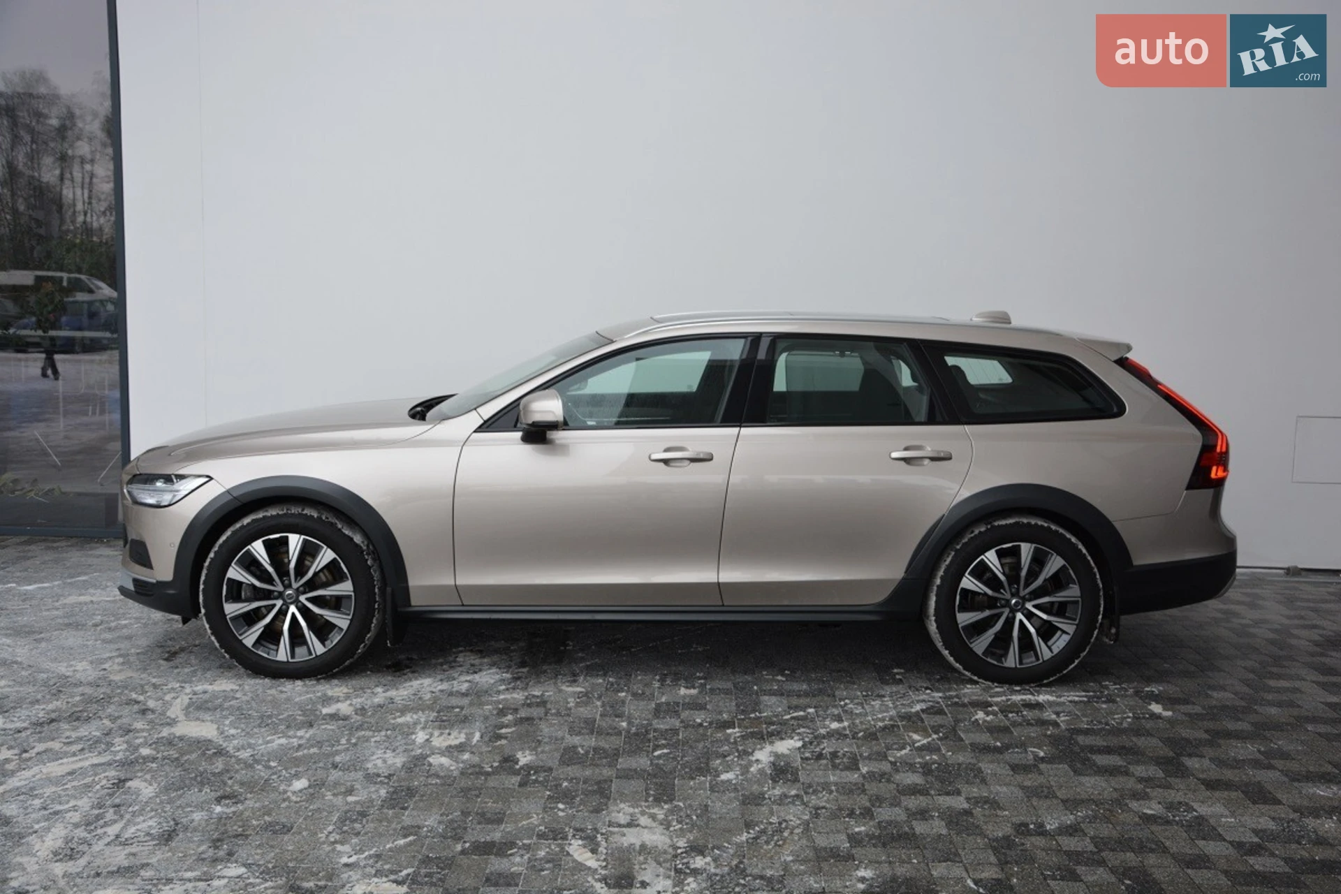 Volvo V90 Cross Country, 2022