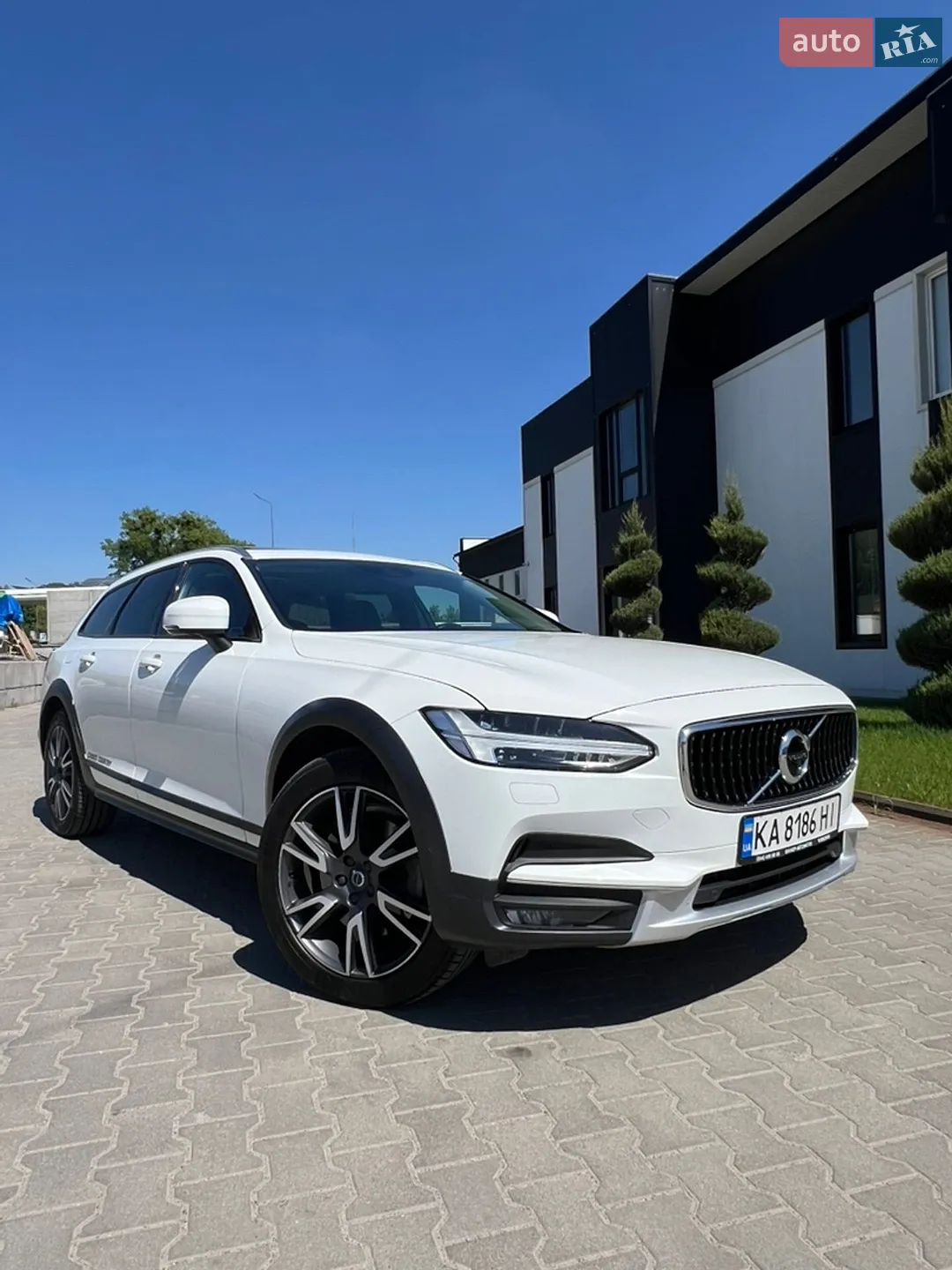 Volvo V90 Cross Country, 2019