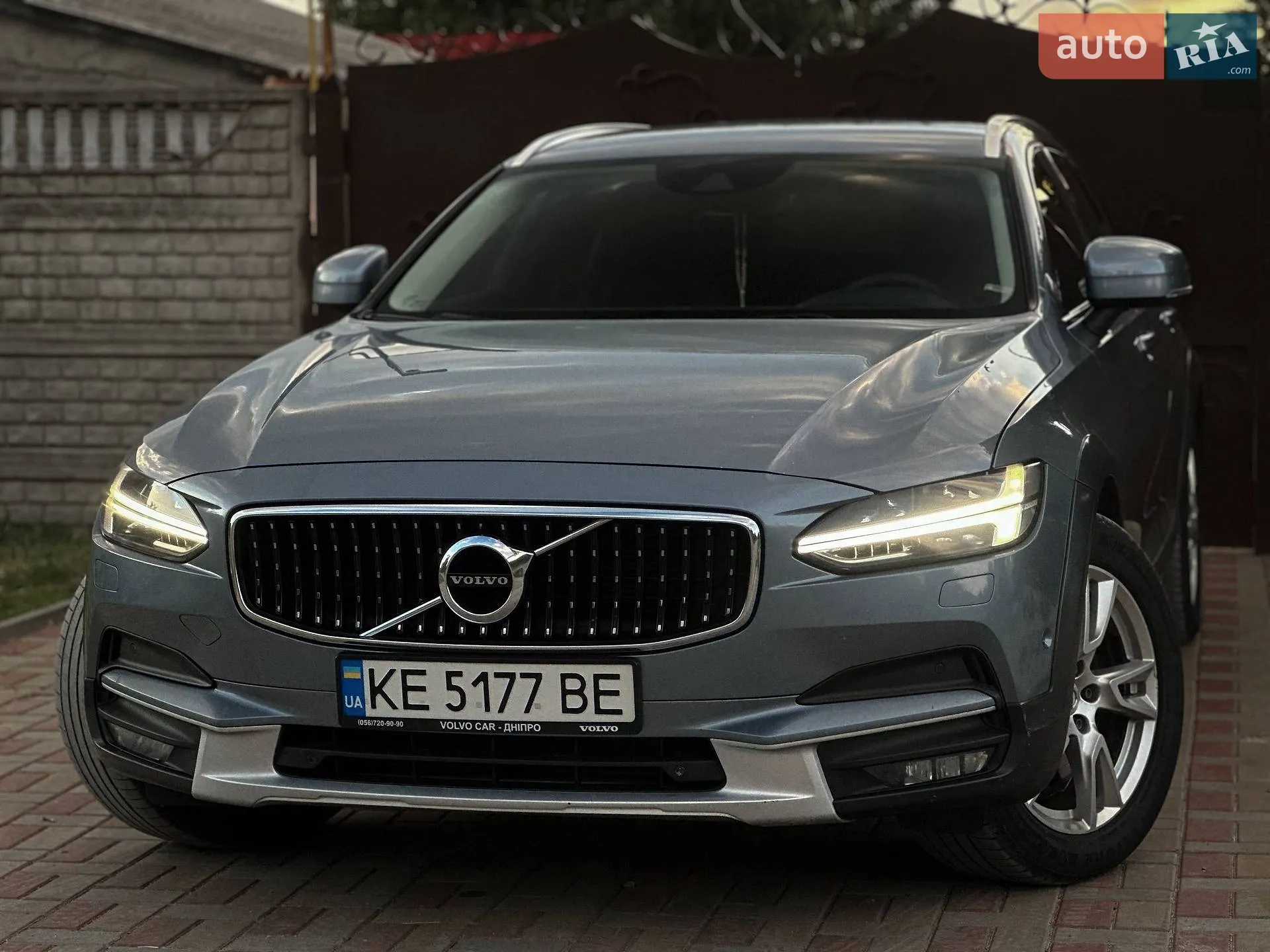 Volvo V90 Cross Country, 2017
