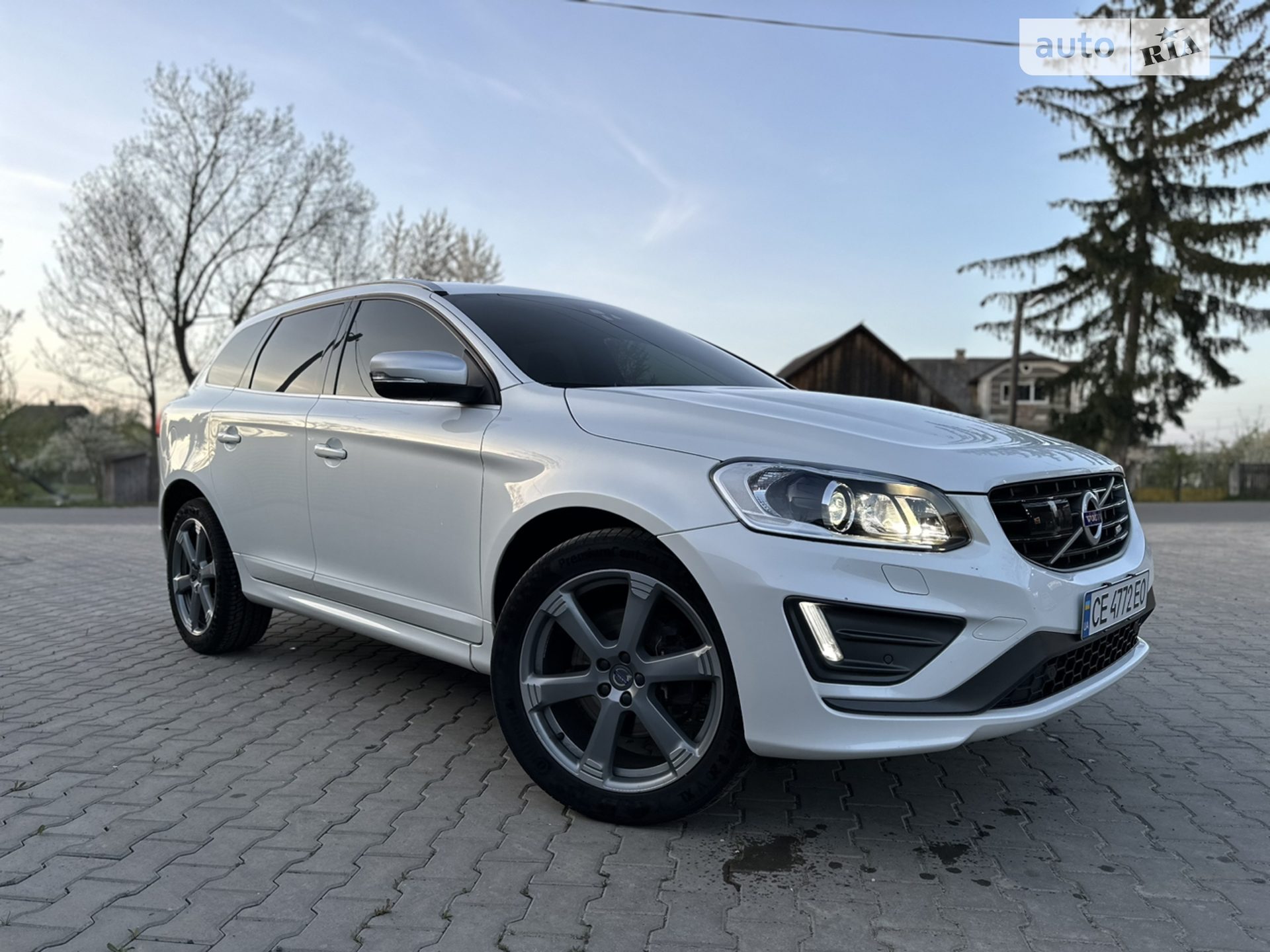 Volvo XC60, 2015