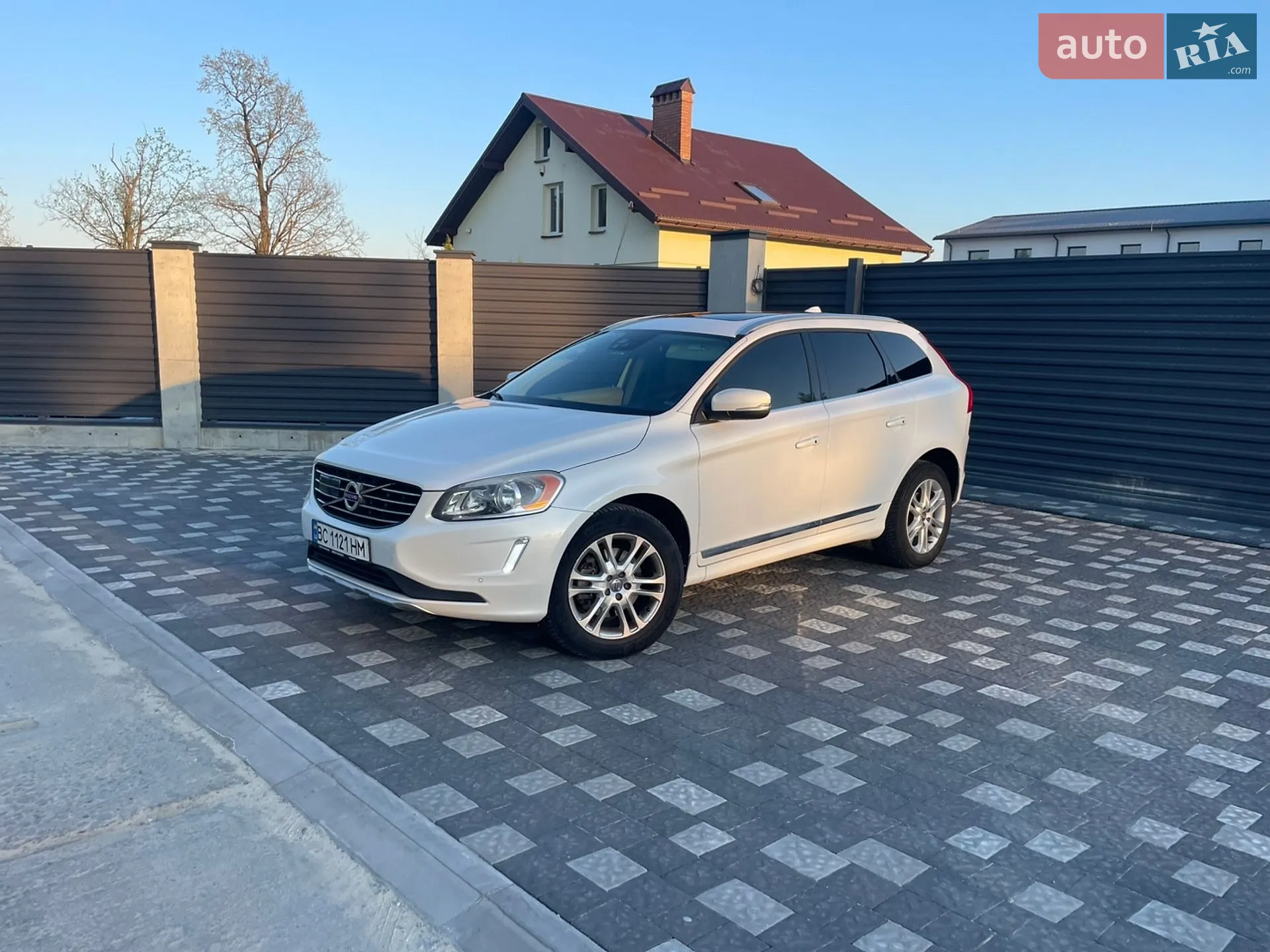 Volvo XC60, 2015