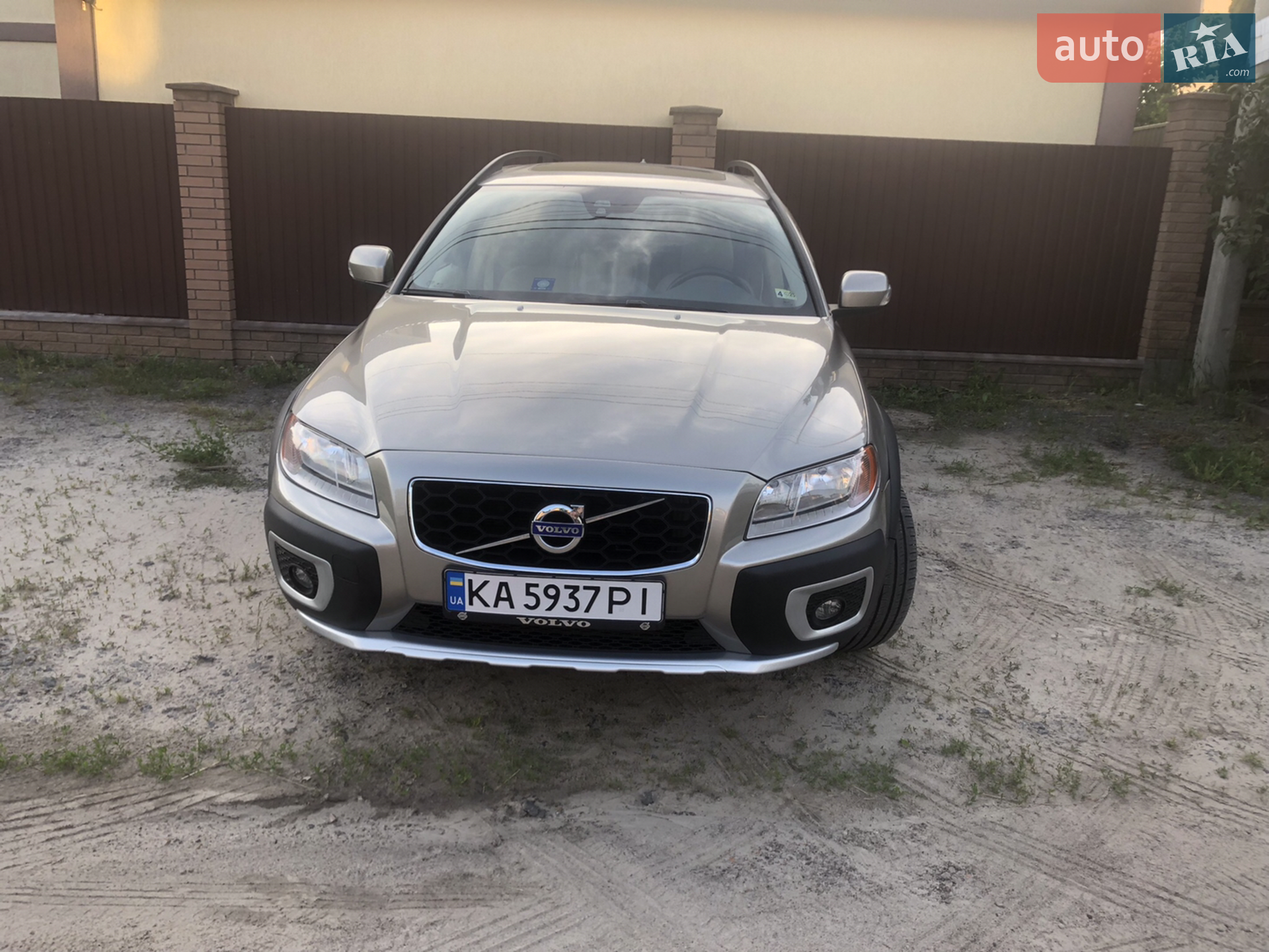 Volvo XC70, 2015