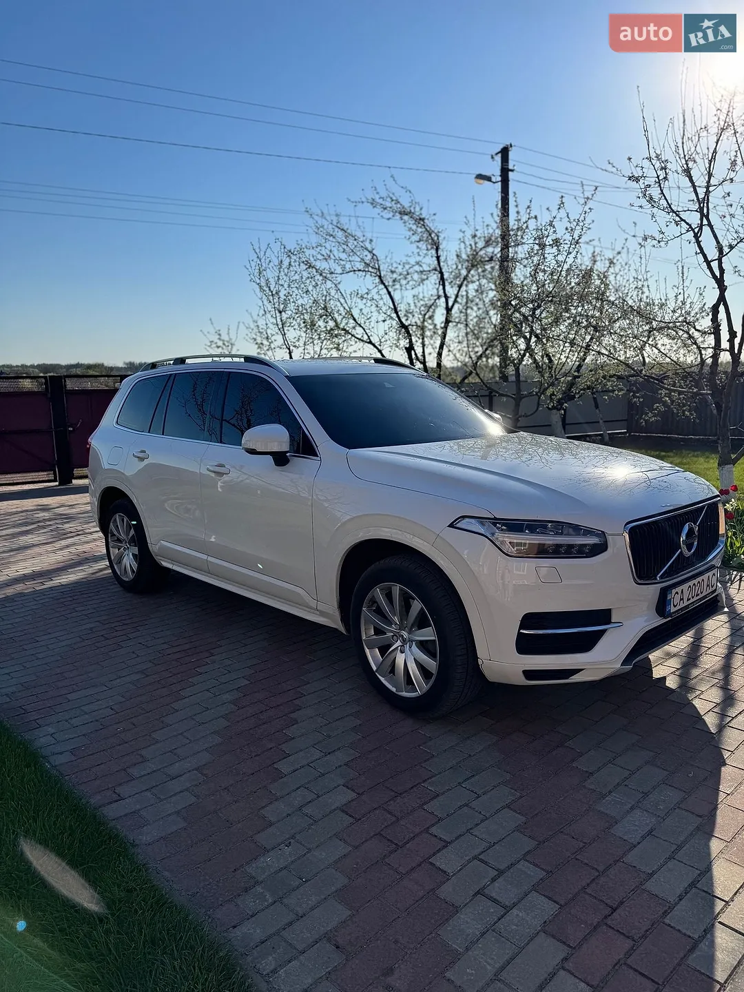 Volvo XC90 2019 — 1